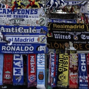 Periodista espanyol mostra una indignant imatge al Bernabéu amb una estelada