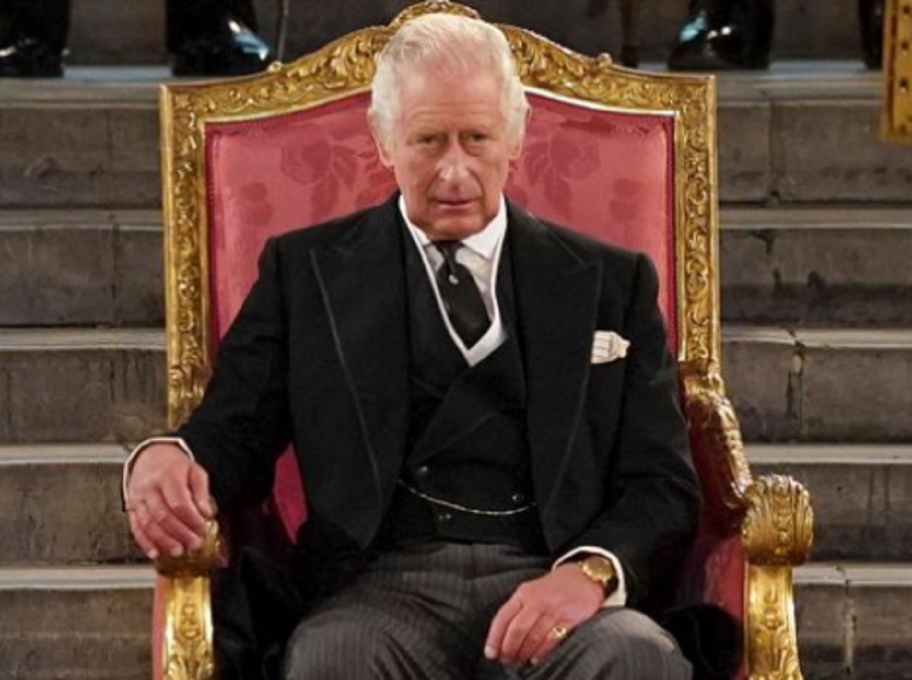 Carles III fitxa per la BBC
