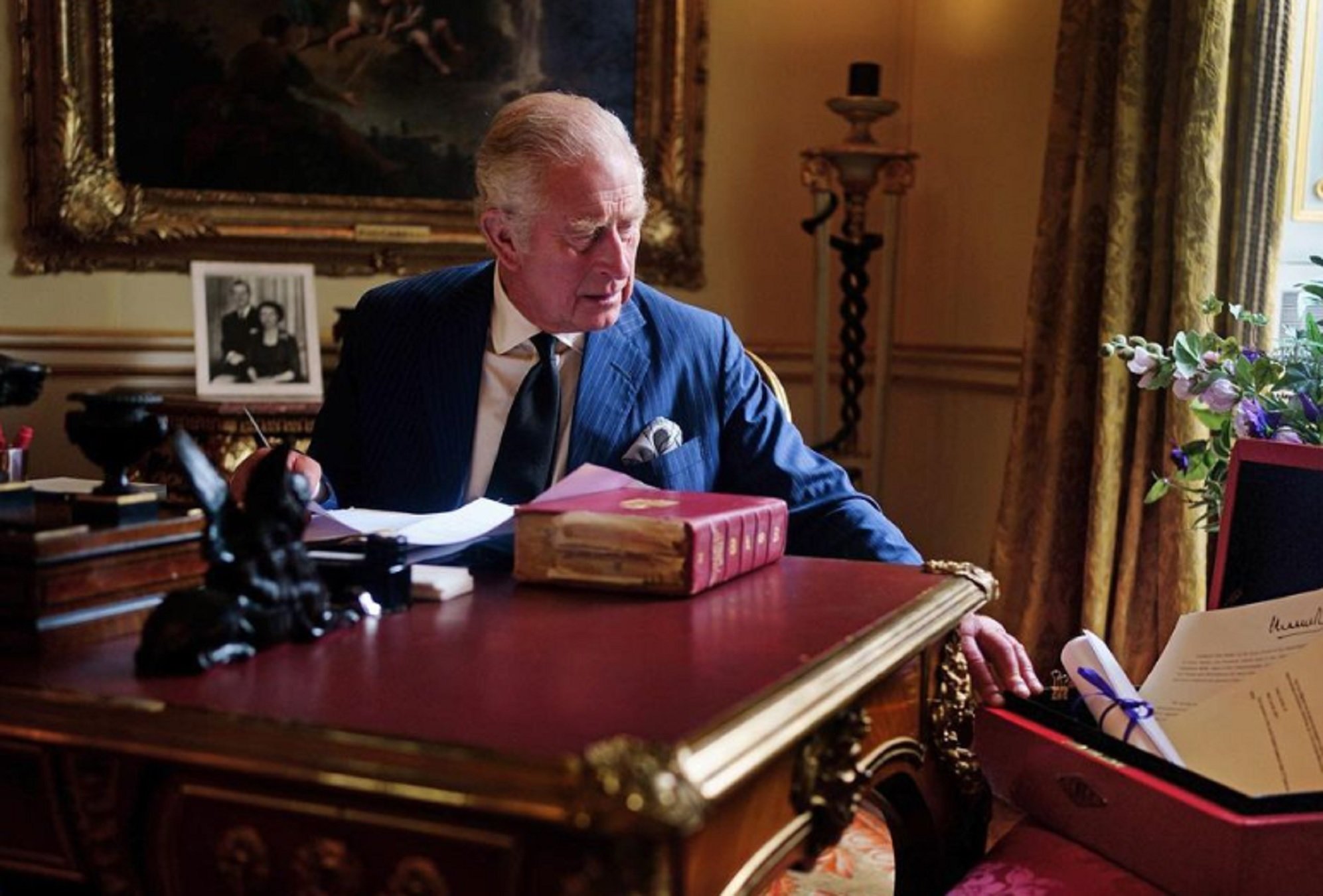 Carles III prepara els seus advocats per anar contra el seu fill, el príncep Harry