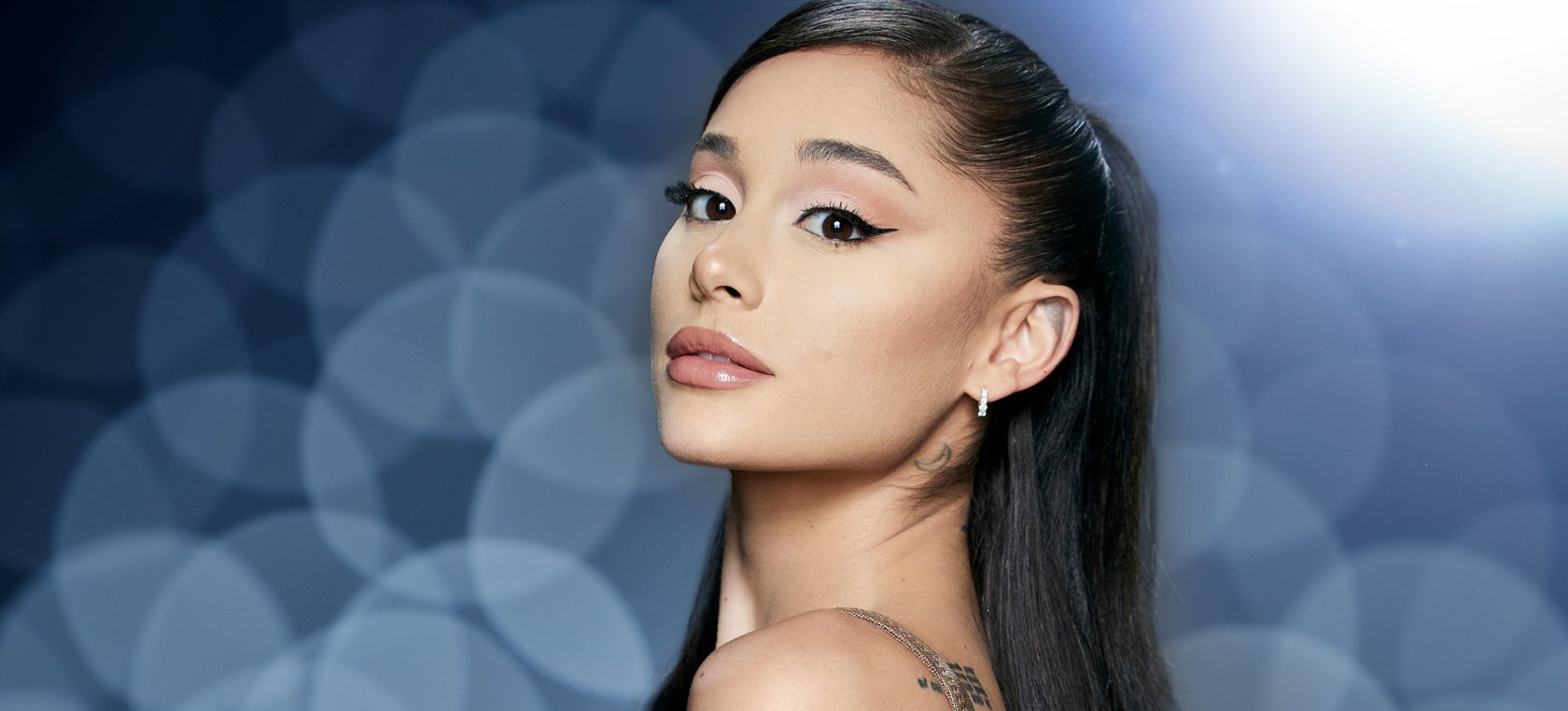 Ariana Grande marca tendència amb el seu perfum més floral