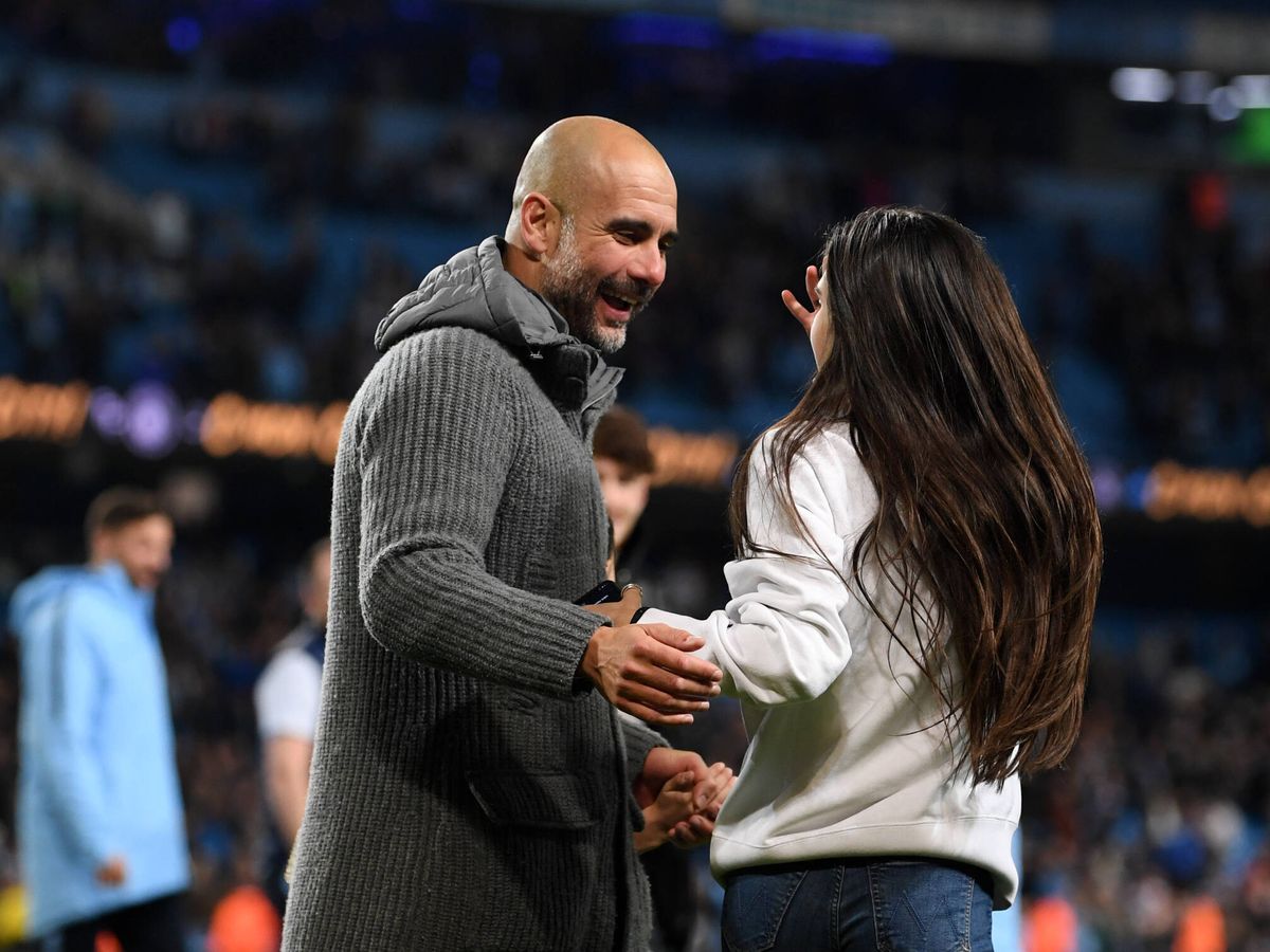 La filla de Pep Guardiola, María, es disfressa de col·legiala per a Halloween