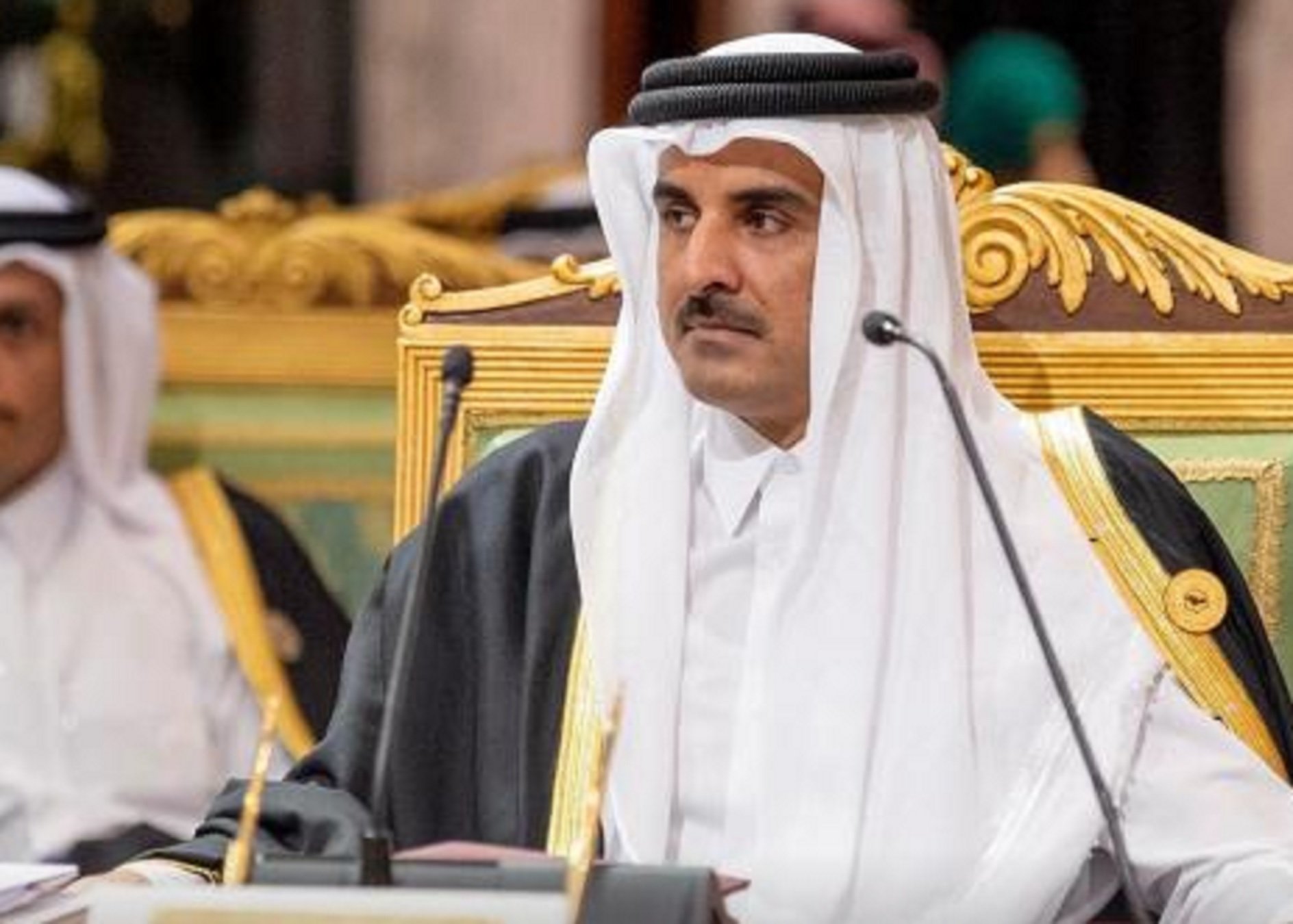 La repugnante historia de Al Thani, el emir de Catar: a patadas por la herencia