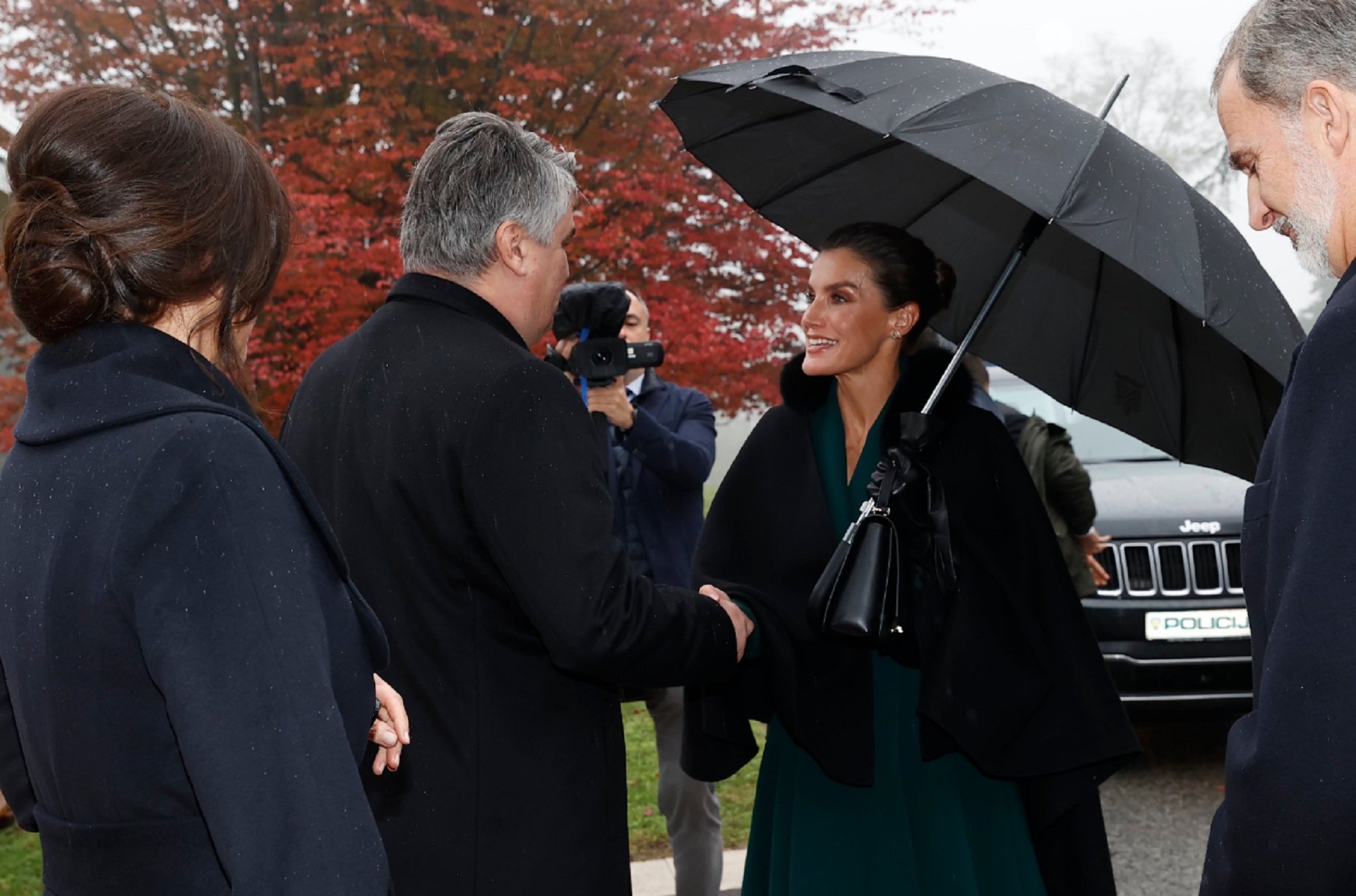 Pifia en público de Felipe en un discurso en Croacia y Letizia se cachondea en su cara | VÍDEO