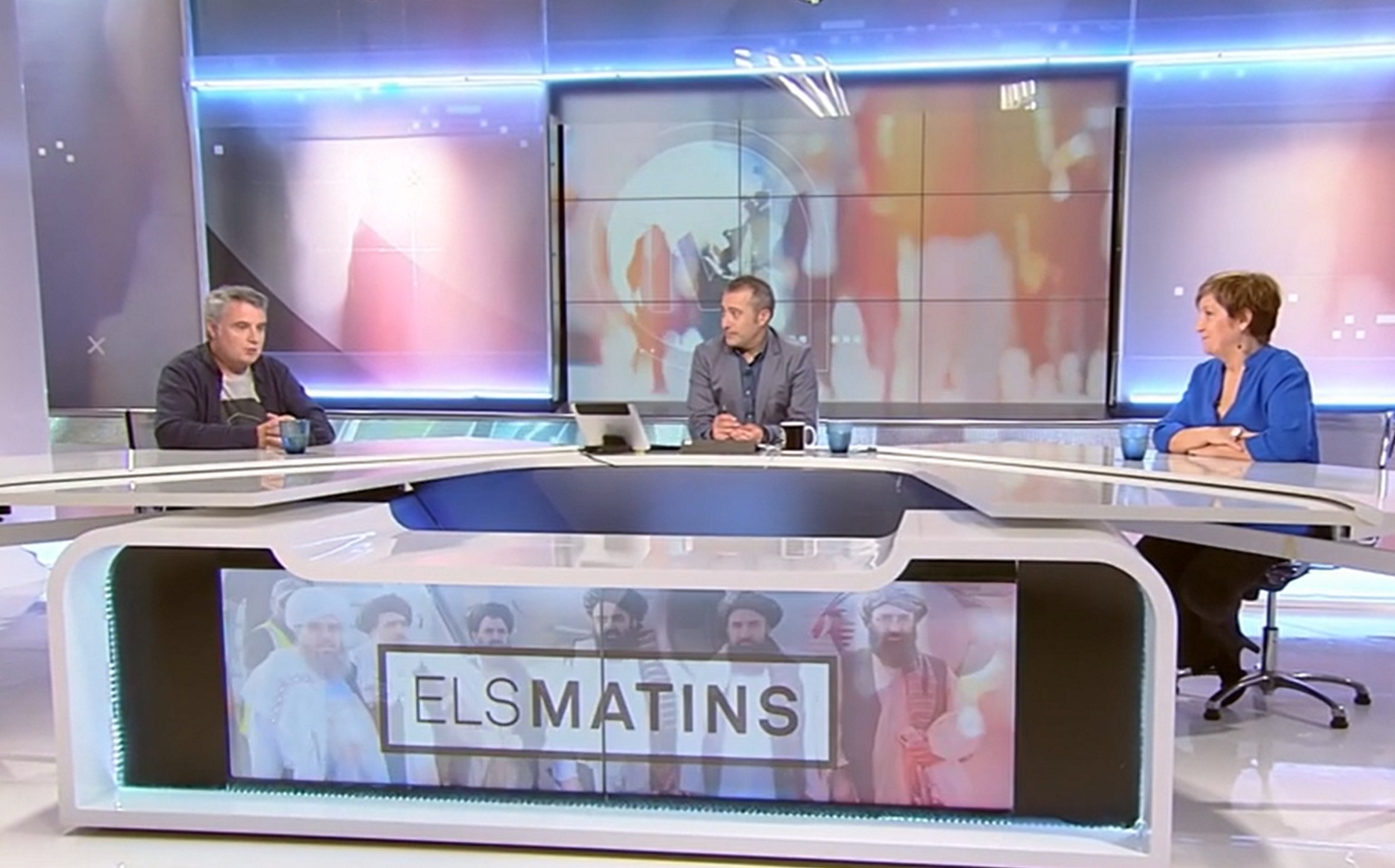 Famoso periodista de TV3 hunde a un escritor argentino que humilla el catalán