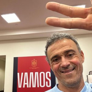 Luis Enrique muestra a sus hijos Pacho y Sira: imagen impagable juntos, son idénticos