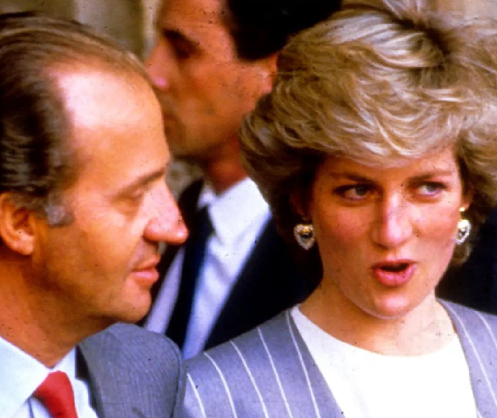 Juan Carlos, Lady Di y un perro... ¿Qué pasó? Estupor con la reacción del emérito