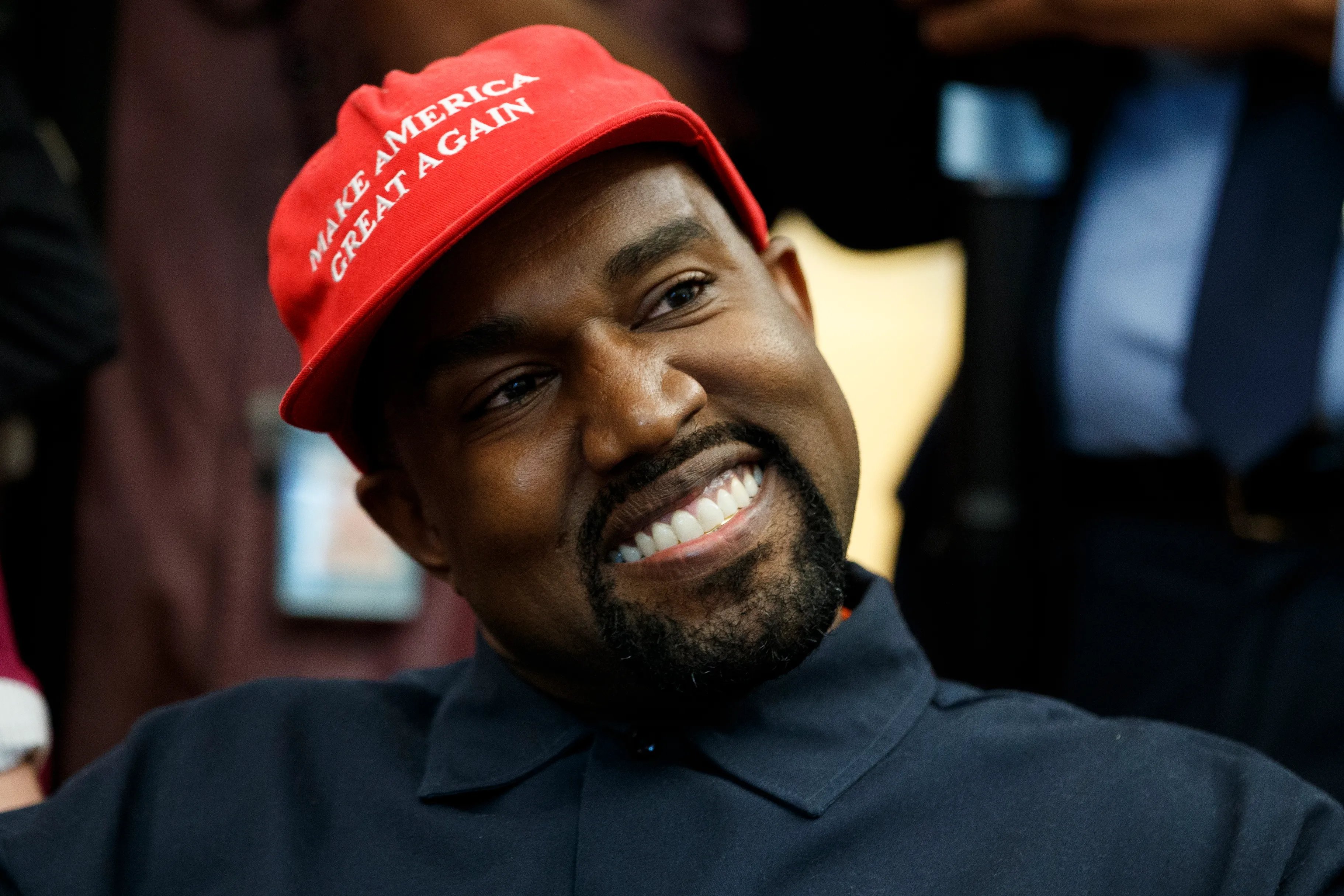 Kanye West és l'últim en fer-ho: la moda entre els famosos que no agrada als seus fans