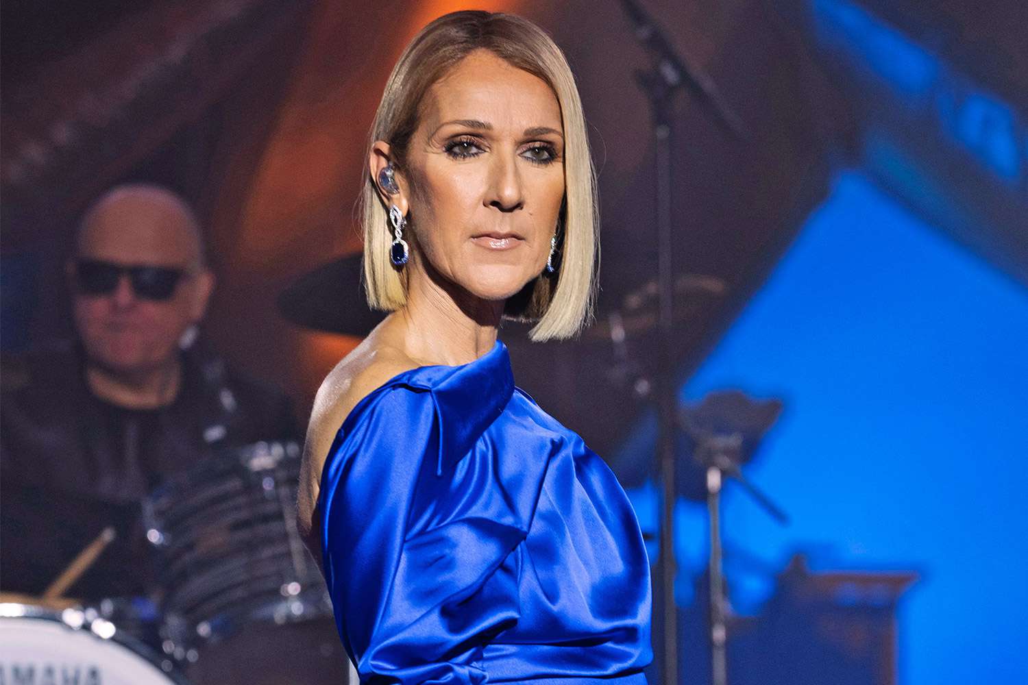 Celine Dion lo anunció llorando: la enfermedad que nadie esperaba