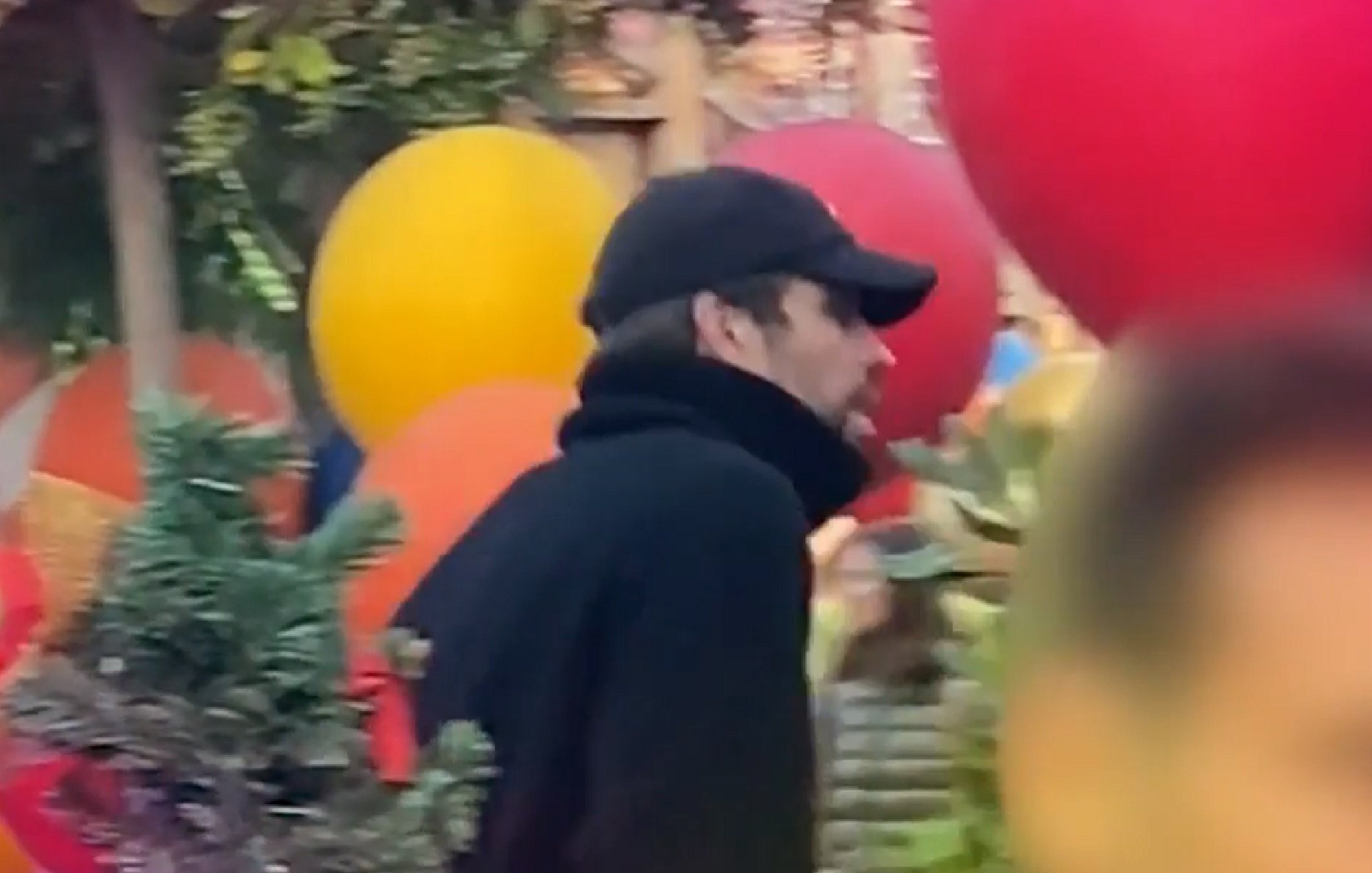 Escàndol a Sésamo Aventura: Gerard Piqué, un pare i un nadó. Enfrontament brutal