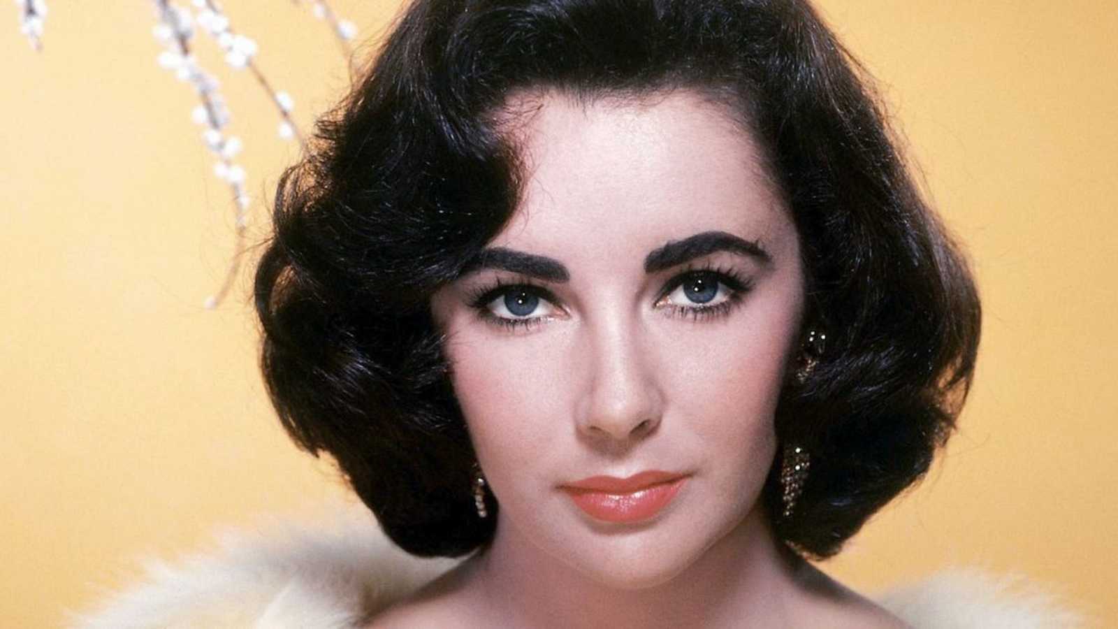 Elizabeth Taylor: abusos, adicciones y una relación secreta con un actor 44 años más joven
