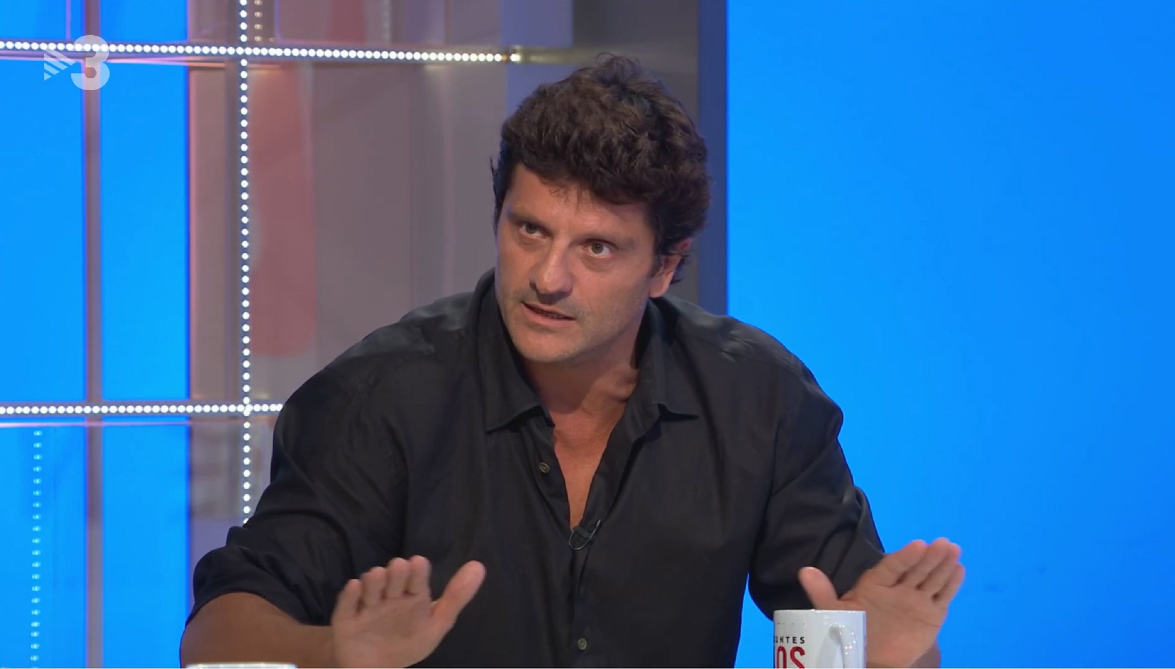 La aplaudida reflexión de Joel Joan a un señor catalanófobo: "Mentiroso y racista"