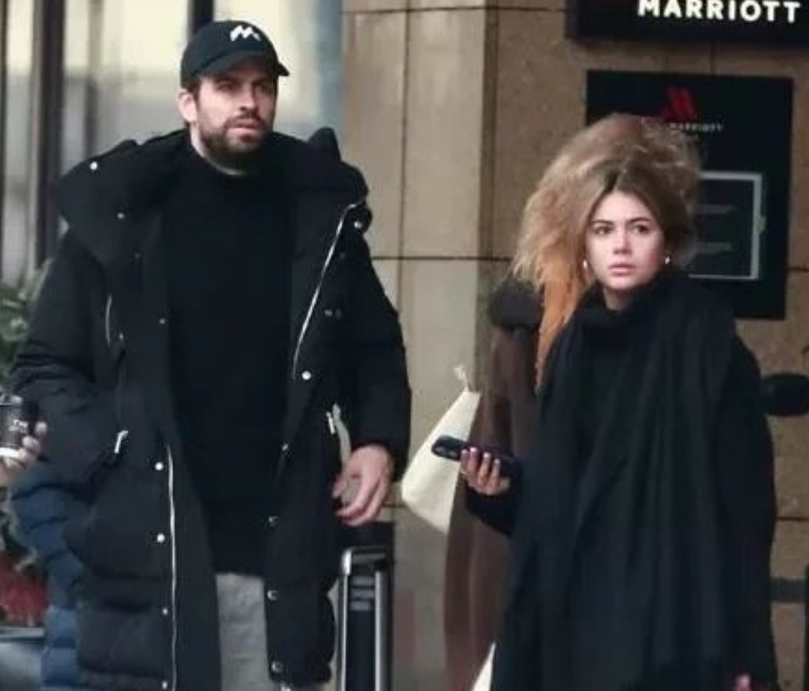 Piqué y Clara Chía siguen juntos. Foto comiendo en este restaurante de Barcelona