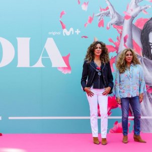 Lola Flores, sexo por dinero; cobró 50.000 pesetas