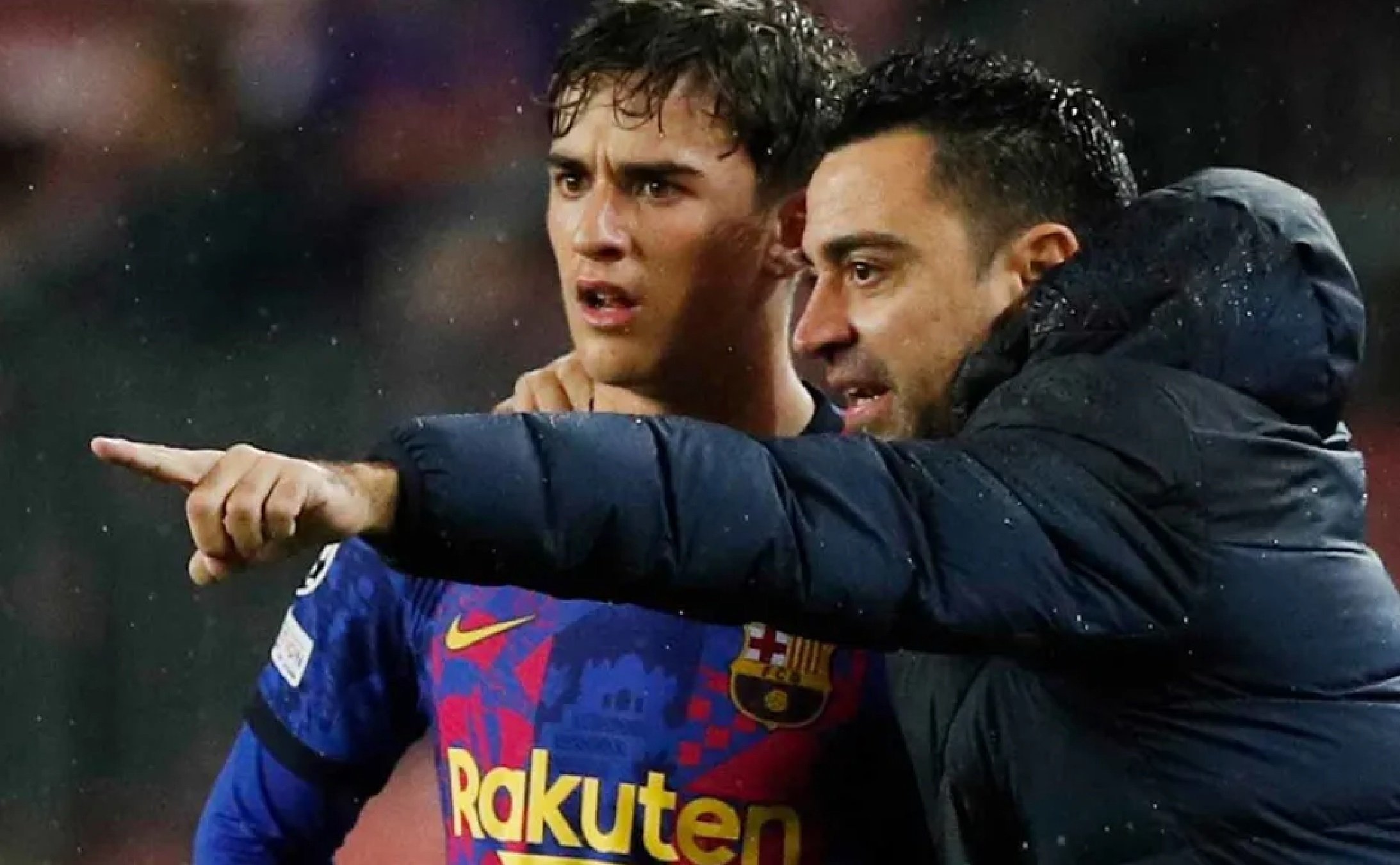 Enorme Xavi: brutal galeta amb la mà oberta a la COPE i l'As defensant Gavi