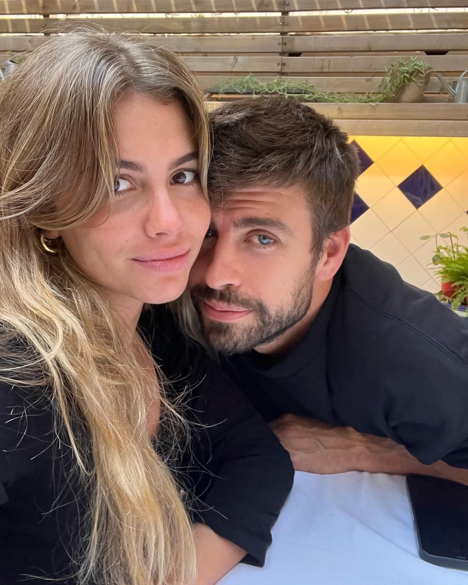 Bofetada de presentadora catalana a la foto de Piqué y Clara Chía: 2 palabras demoledoras