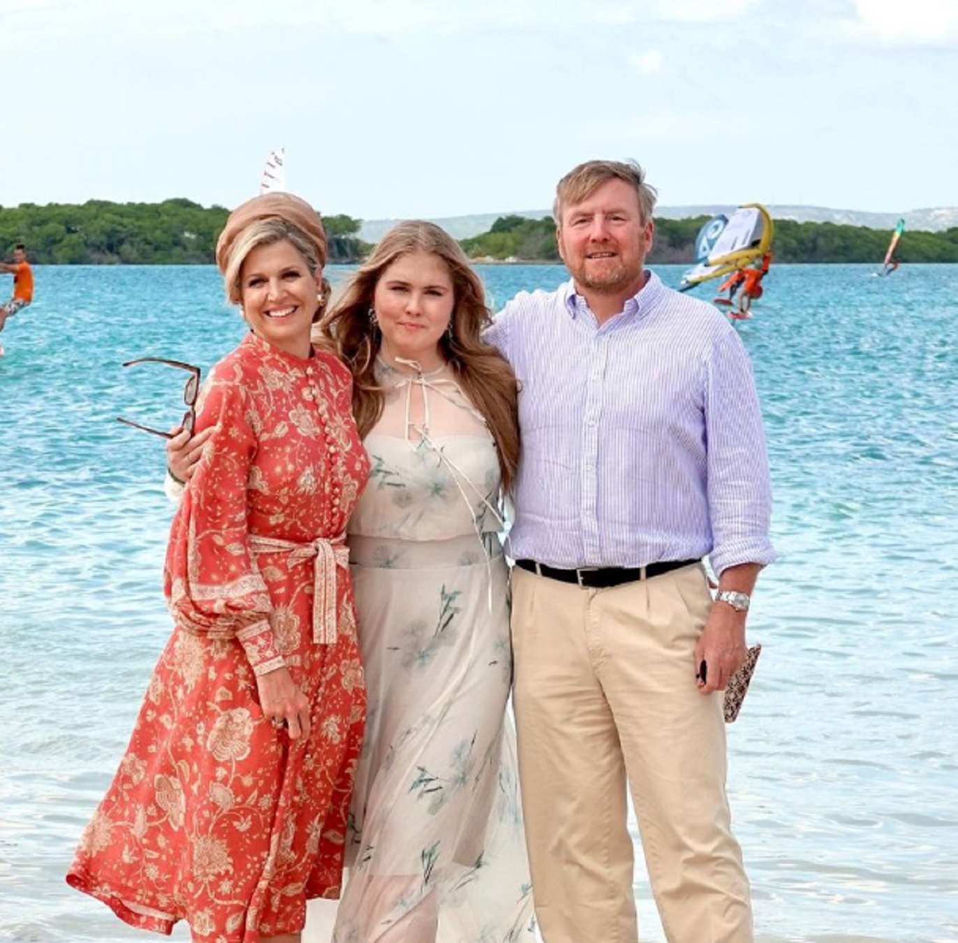 Máxima de Holanda hace lo que nunca has visto en Letizia: despampanante en Aruba