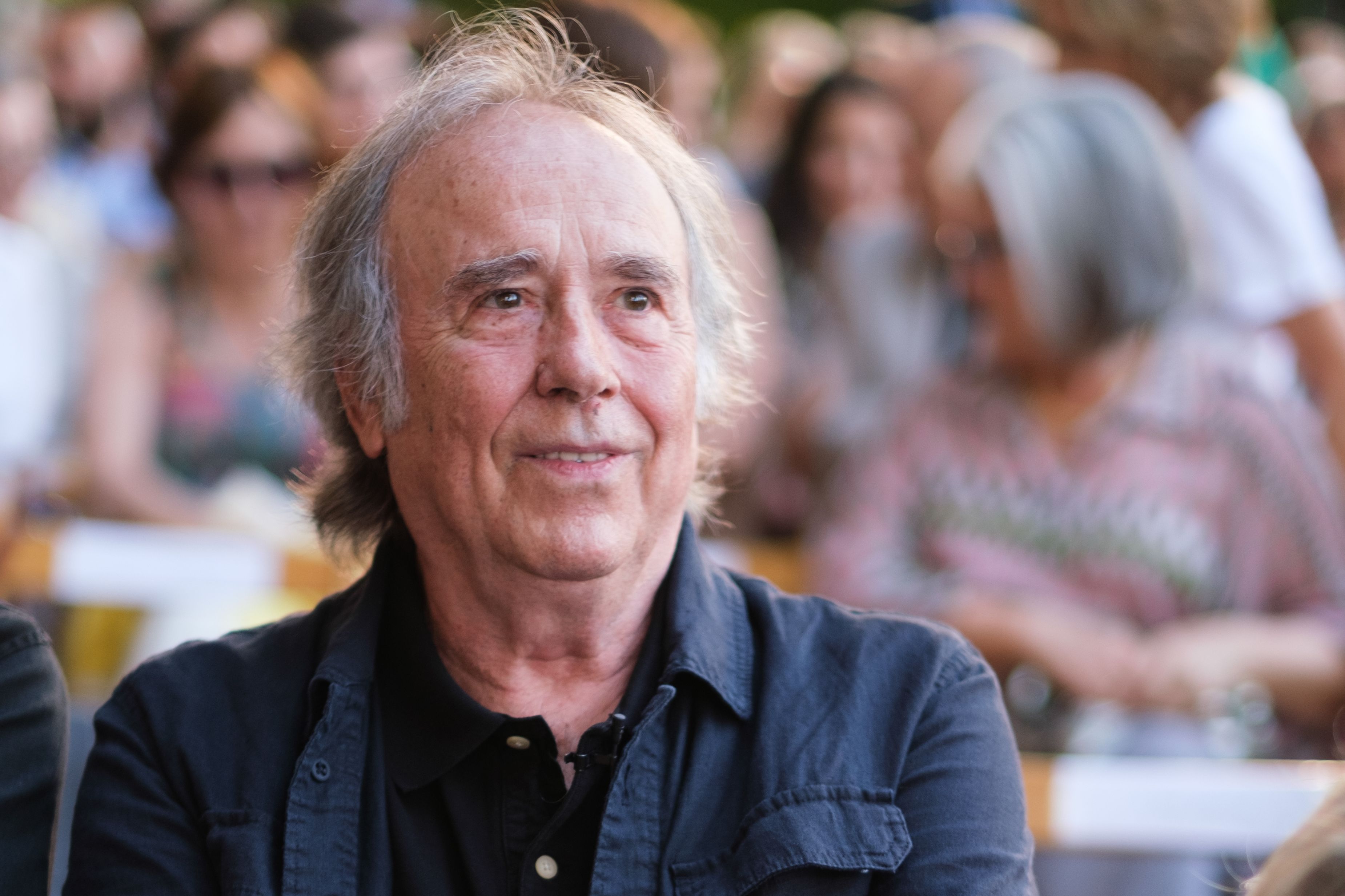 Presentador VIP de TV3 hunde a Joan Manuel Serrat: "Si acabo como él pegadme un tiro"