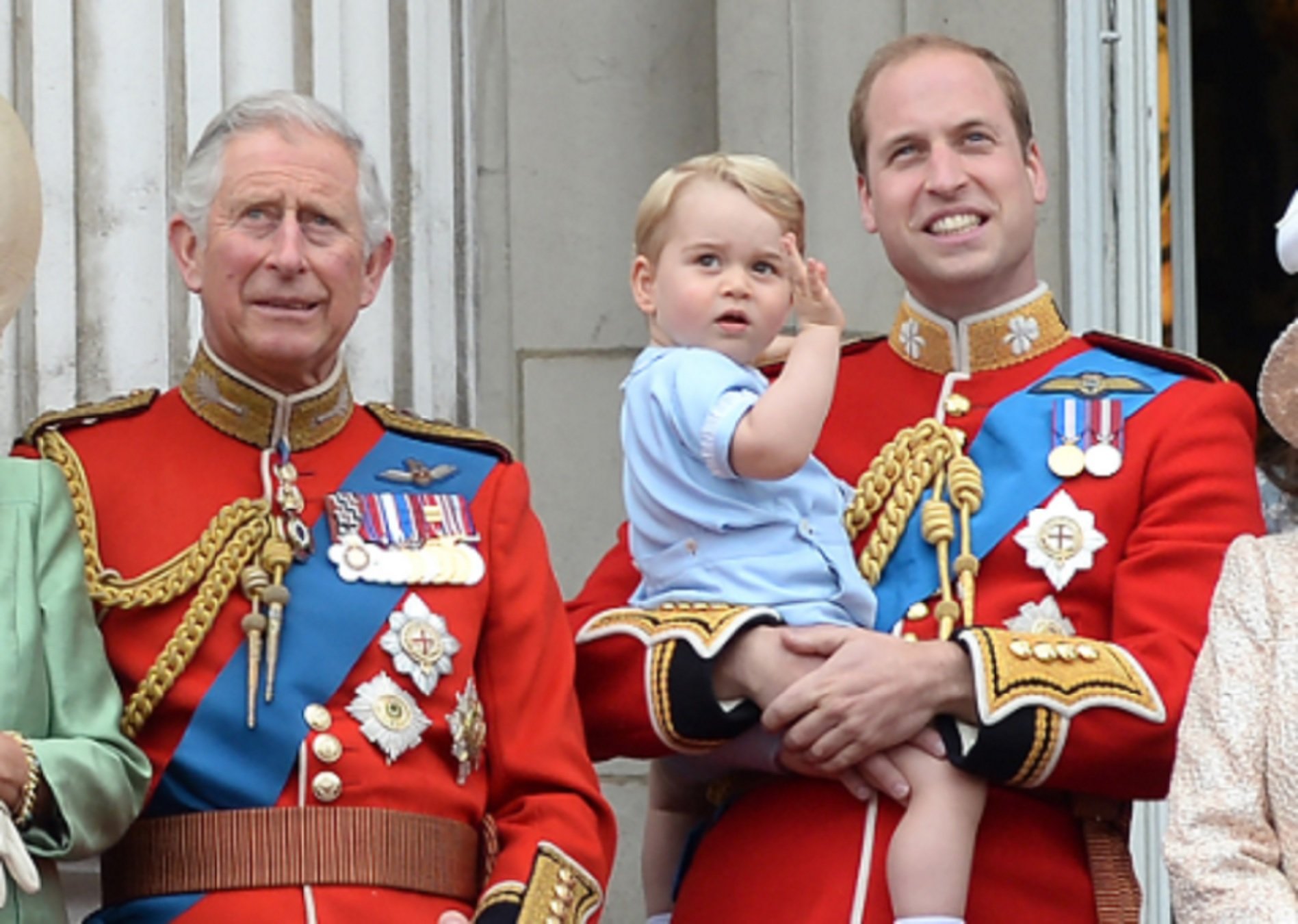 Carlos III invita a la amante de su hijo, el príncipe Guillermo, a la coronación