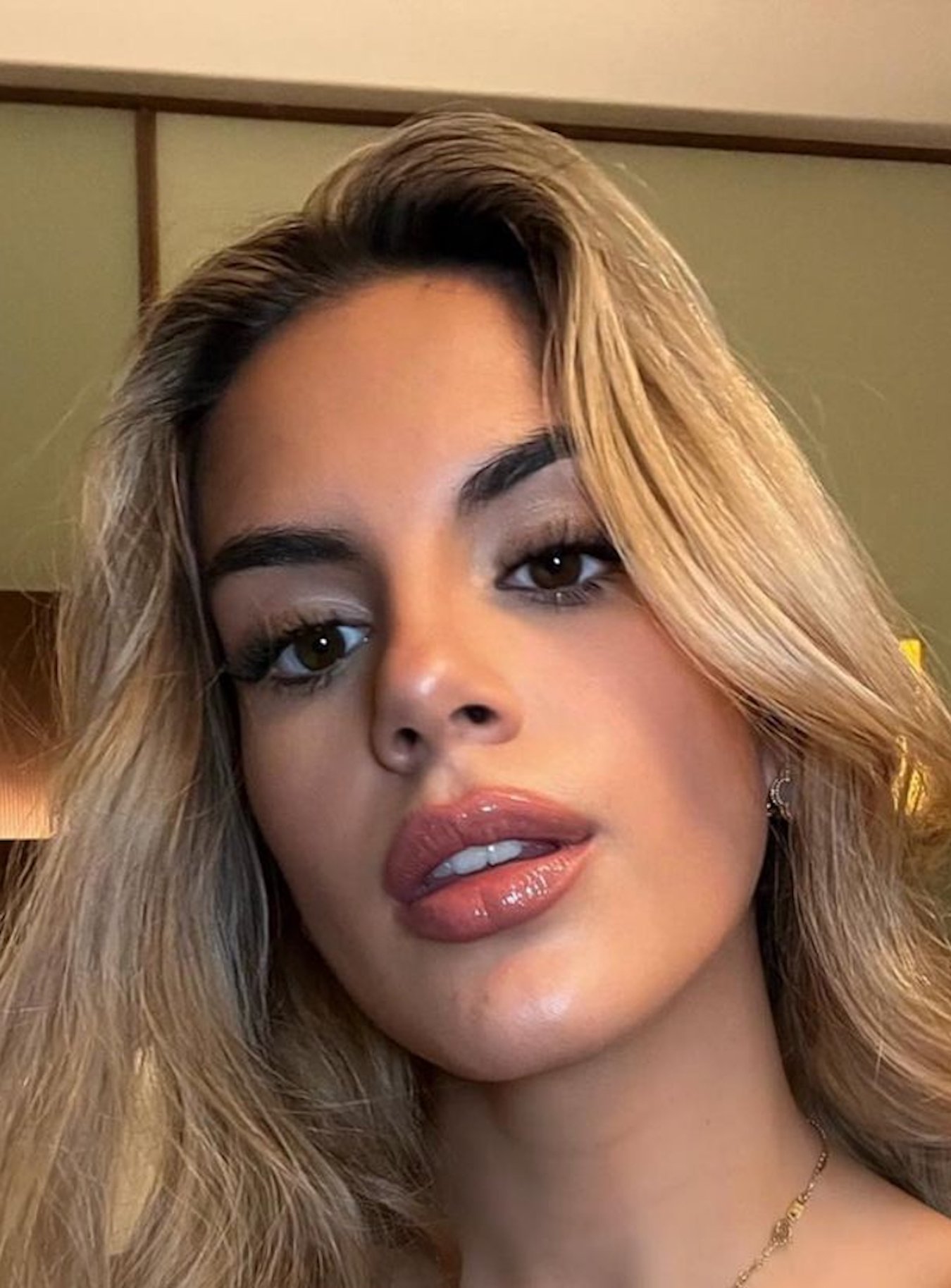 El look de infarto de Maria Guardiola para salir a cenar en Milán: espectacular