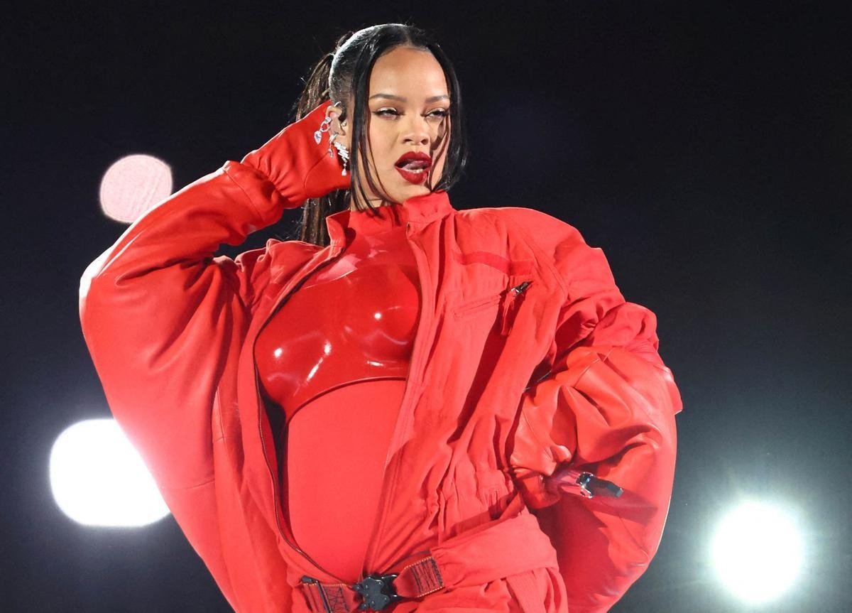 Rihanna posa de moda aquestes sabatilles de Puma