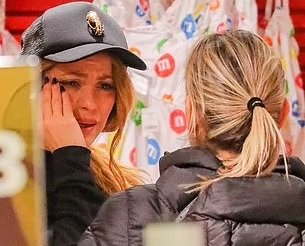 Shakira va arribar a les mans amb la mare de Piqué, Montserrat Bernabéu, davant de Milan i Sasha