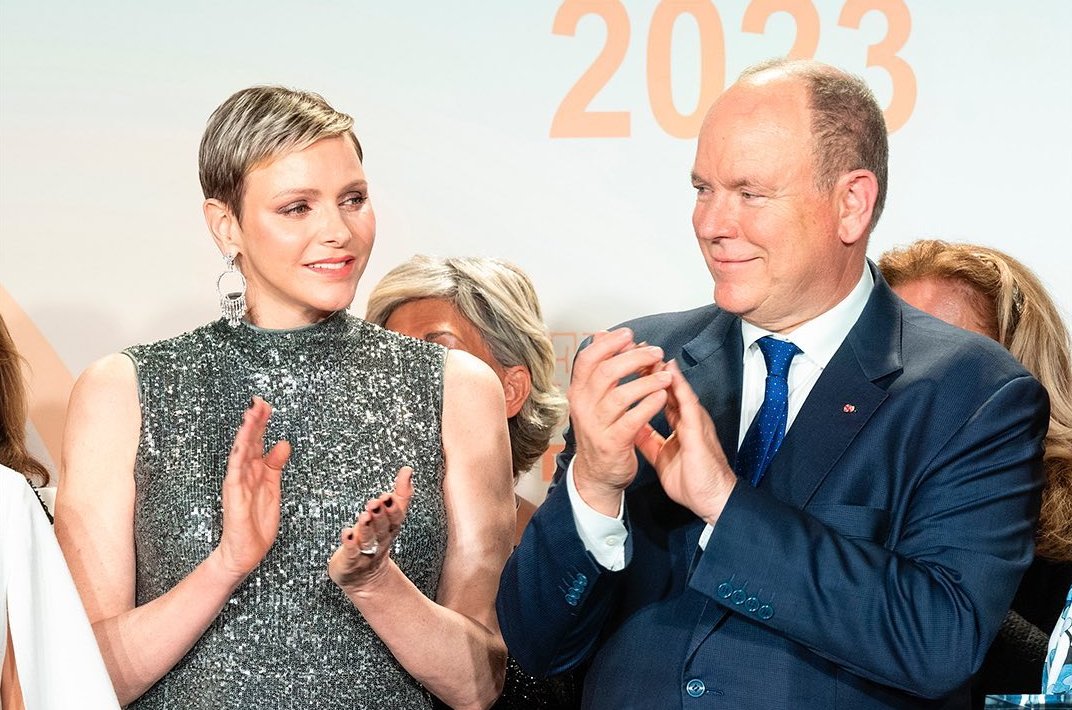 Charlene i Albert de Mònaco tornen la invitació a la coronació de Carles III