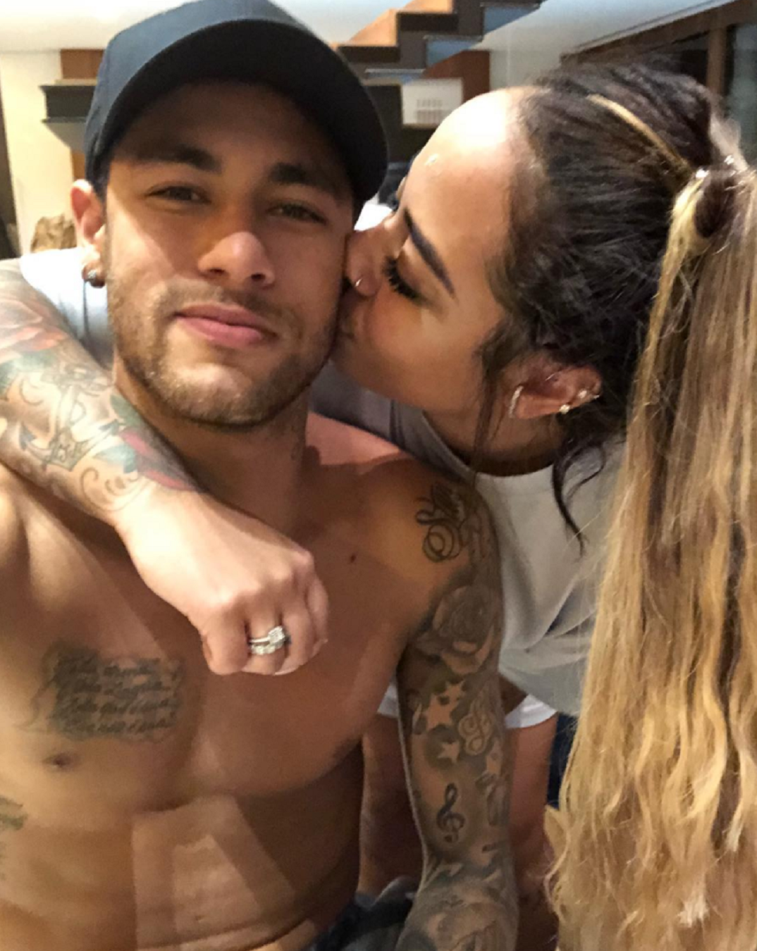 Nueva provocación de Neymar en la fiesta de cumpleaños de su hermana
