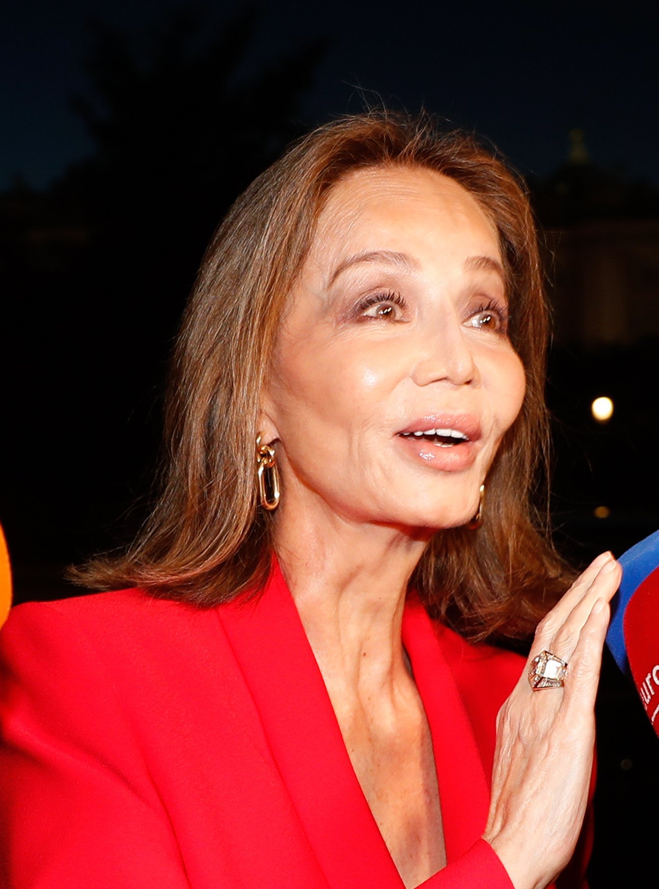 Estupor por una fotografía imposible de Isabel Preysler, reacciones demoledoras