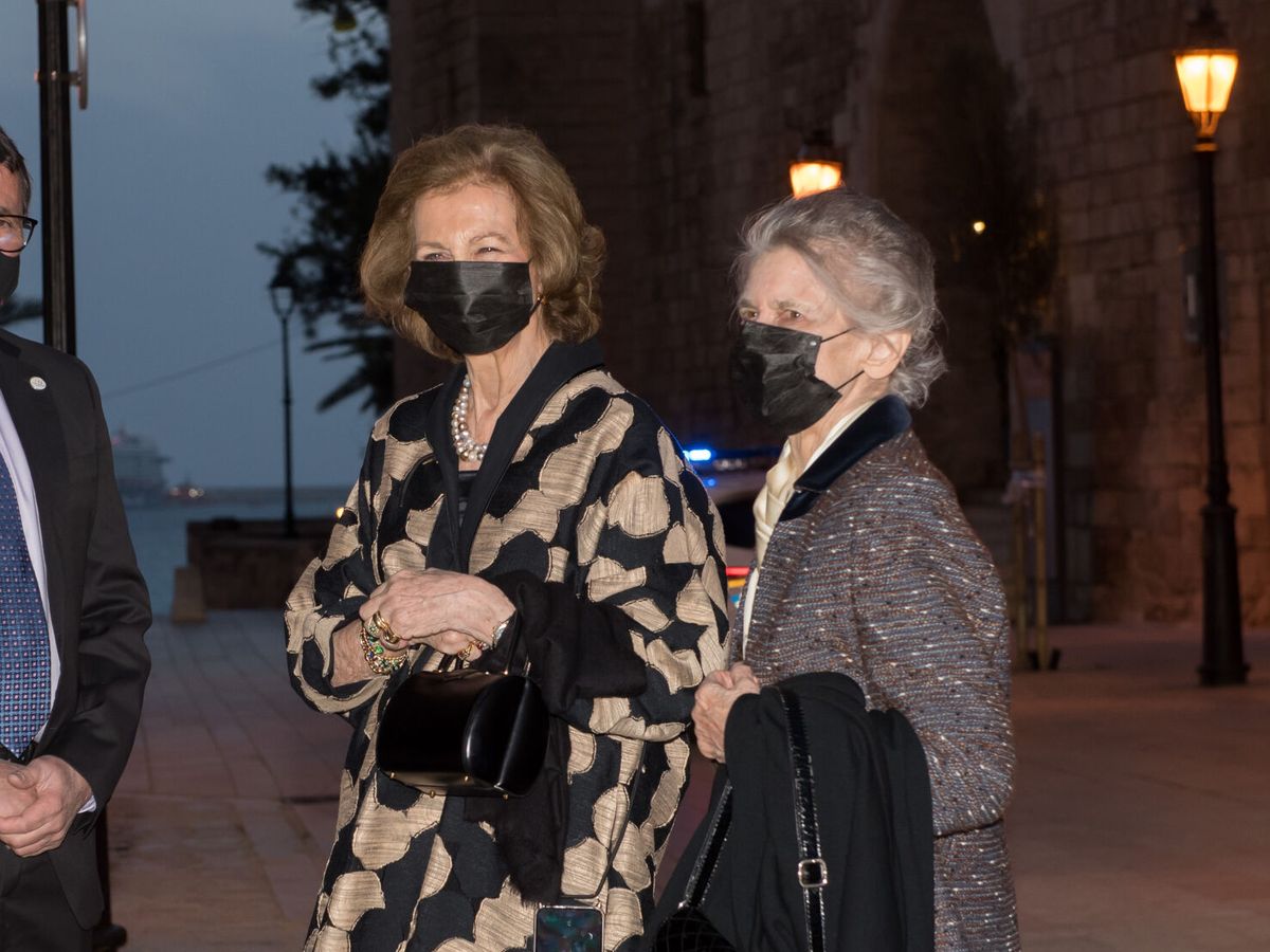 La reina Sofia traeix a Letícia amb el seu pitjor enemic, la 'foto' més dolorosa