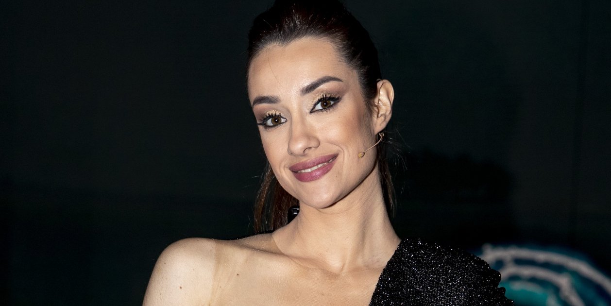 A Adara Molinero se le cae el bikini en 'Supervivientes': topless en  Telecinco