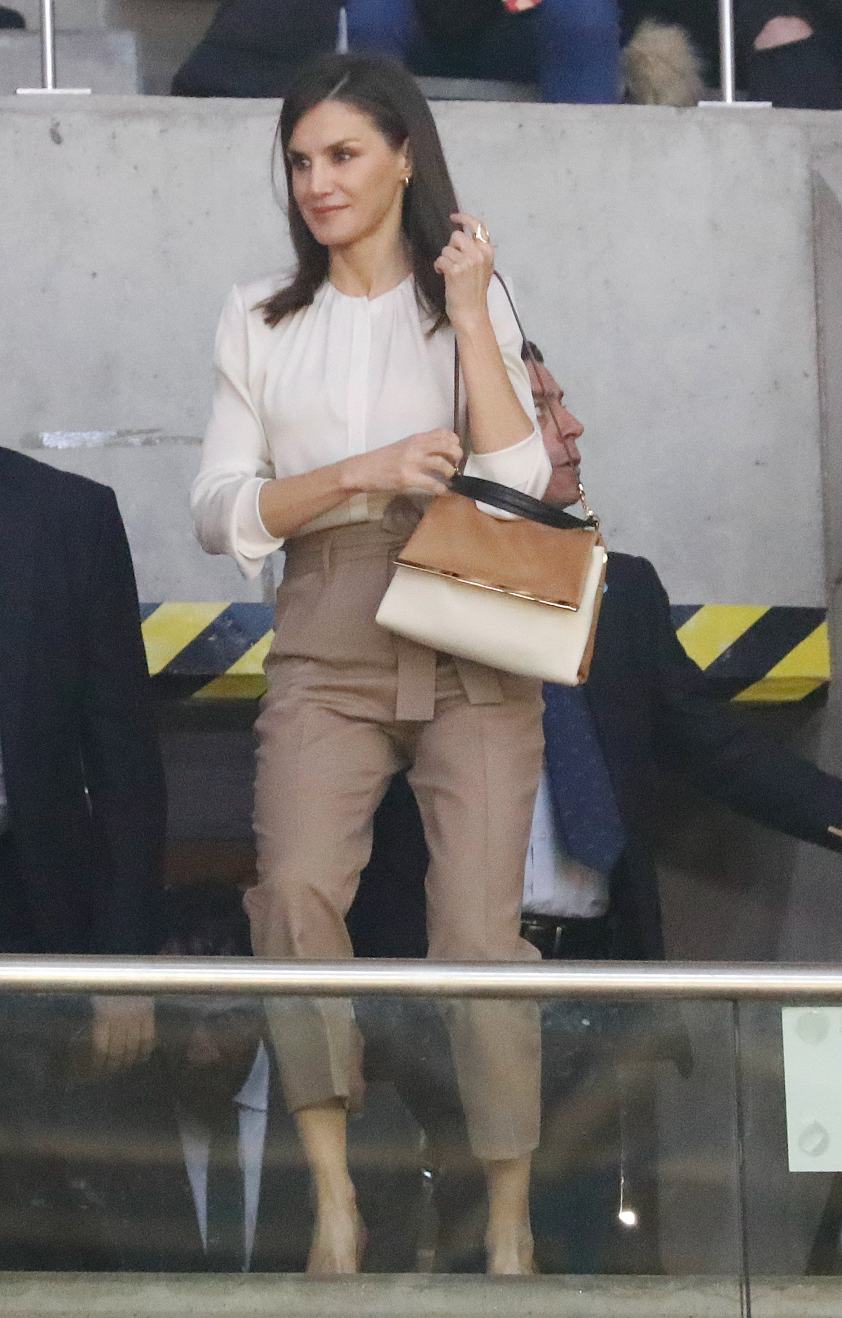 El pequeño objeto que Letizia lleva siempre en su bolso: obsesionada, nunca falta