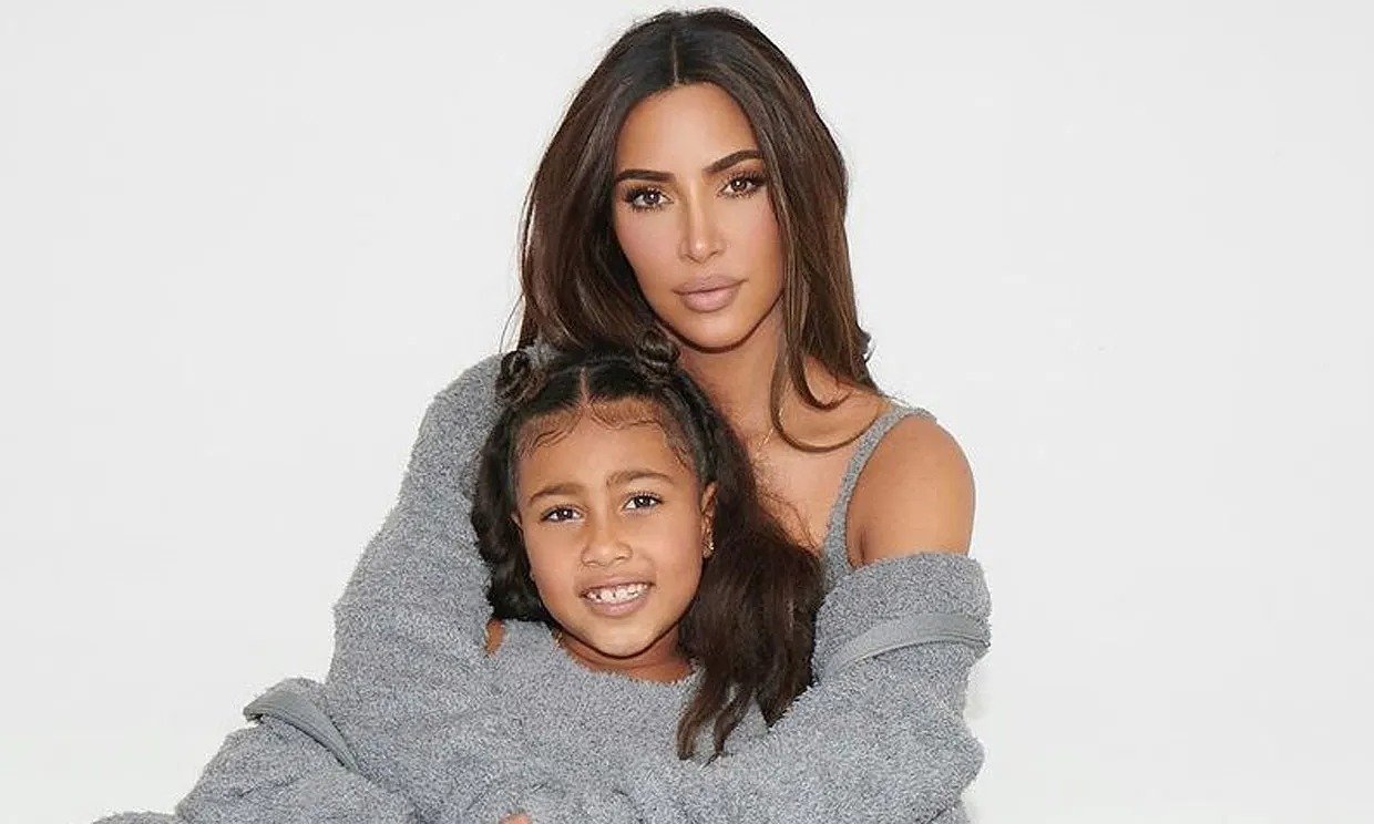 Con 10 años, la hija de Kim Kardashian ya quiere los negocios de sus padres