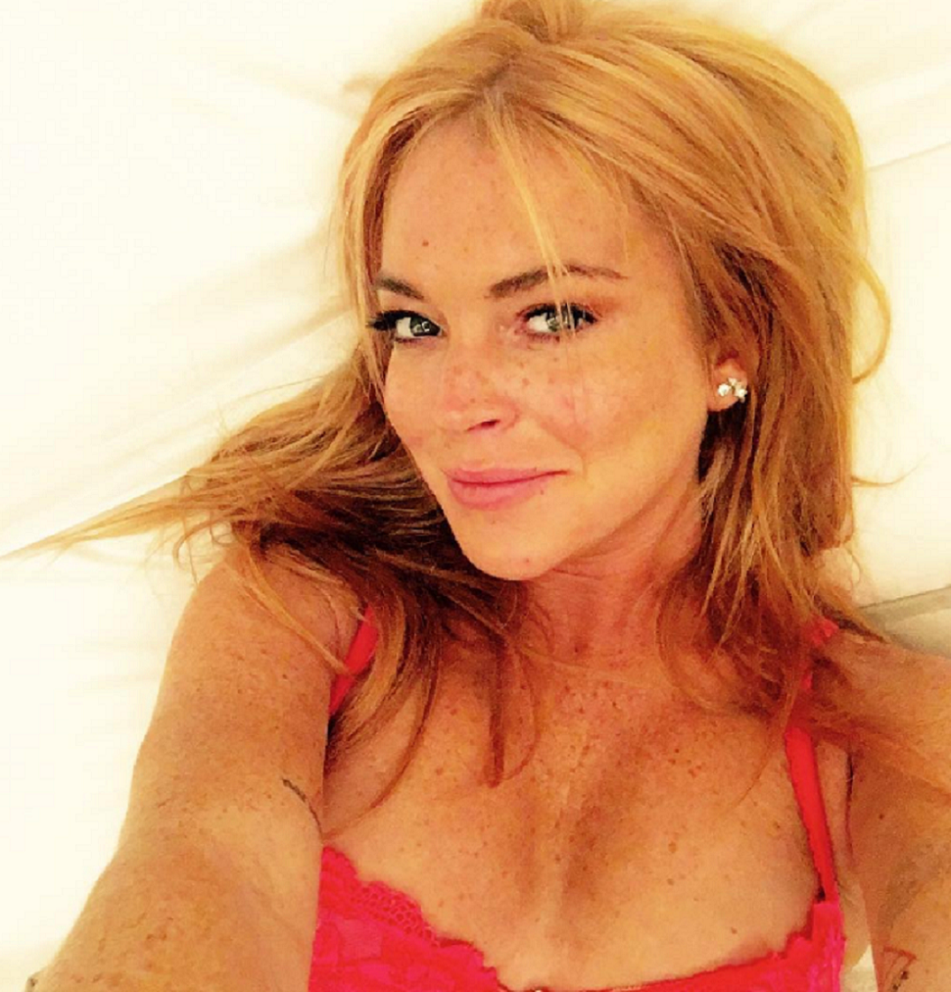 Lindsay Lohan se cambia totalmente la cara: parece otra persona