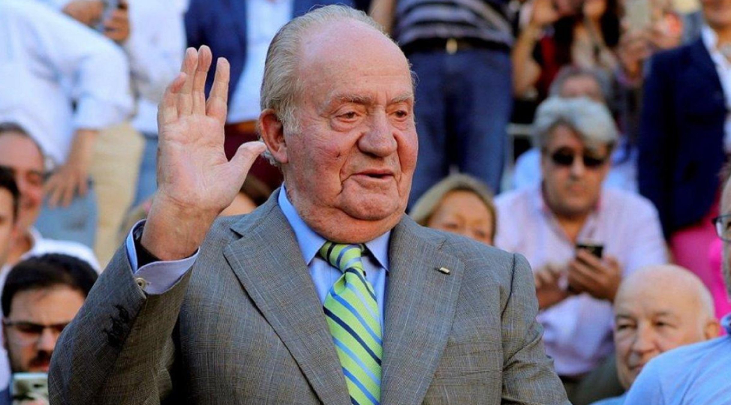 Juan Carlos I, fiesta de madrugada en la mansión de Sanxenxo, mariscada, alcohol y amigas