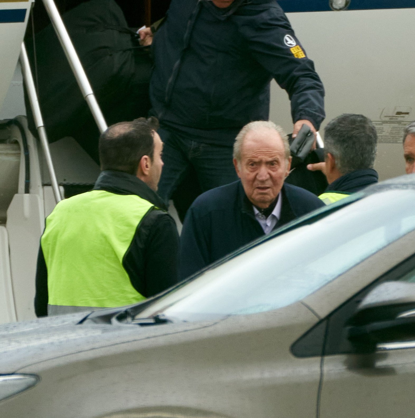 Juan Carlos aterriza por sorpresa en casa del gran enemigo, los separan 3 minutos