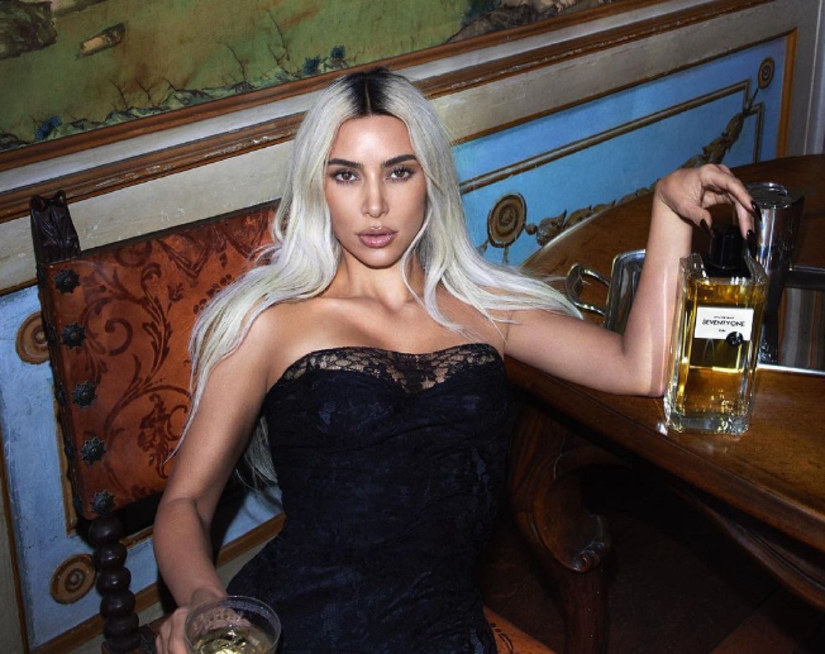A Kim Kardashian li surt gratis la publicitat de les seves faixes gràcies a aquest incident