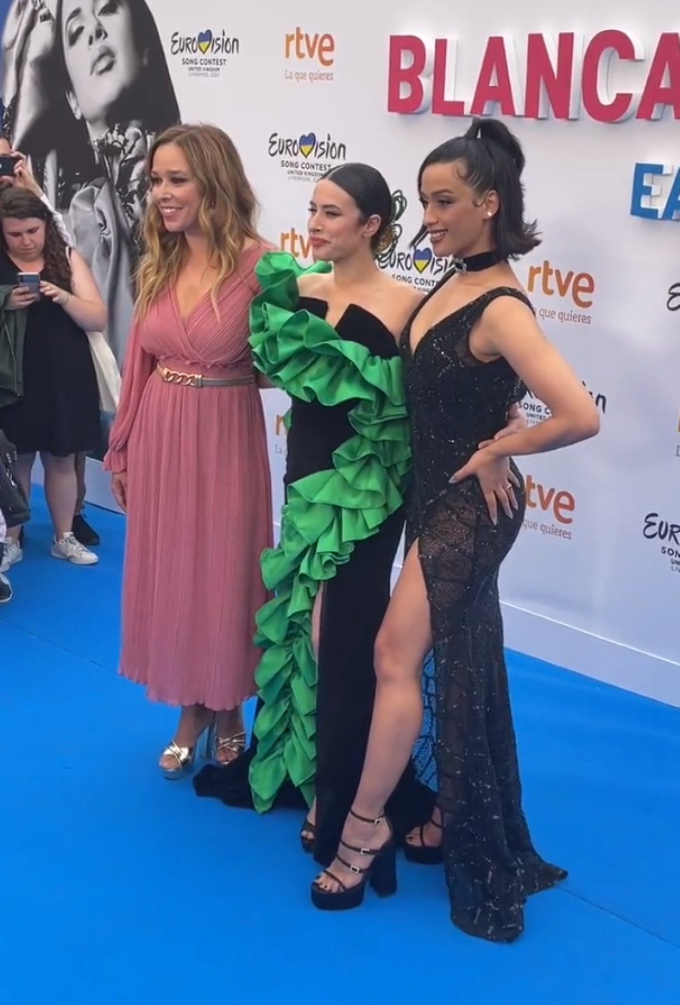 Beth, Chanel y Blanca Paloma, 3 eurovisivas hablando en catalán. Vídeo que arrasa