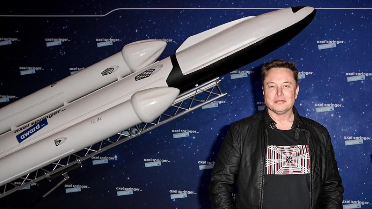 Elon Musk quiere ir a la Luna con un piloto de Fórmula 1