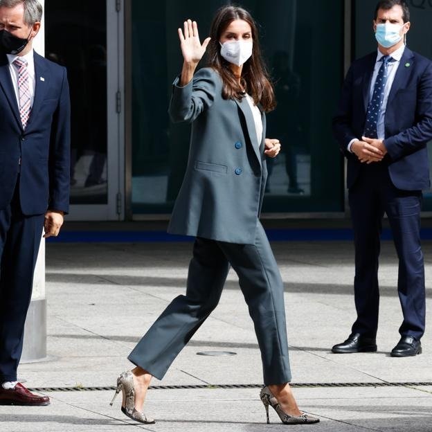 Letícia, la reina antitabac, que fuma d'amagat
