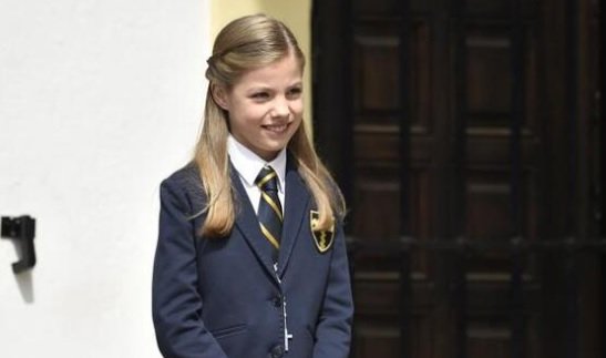 La infanta Sofía, amiga princesa en el internado de Gales, la historia se repite