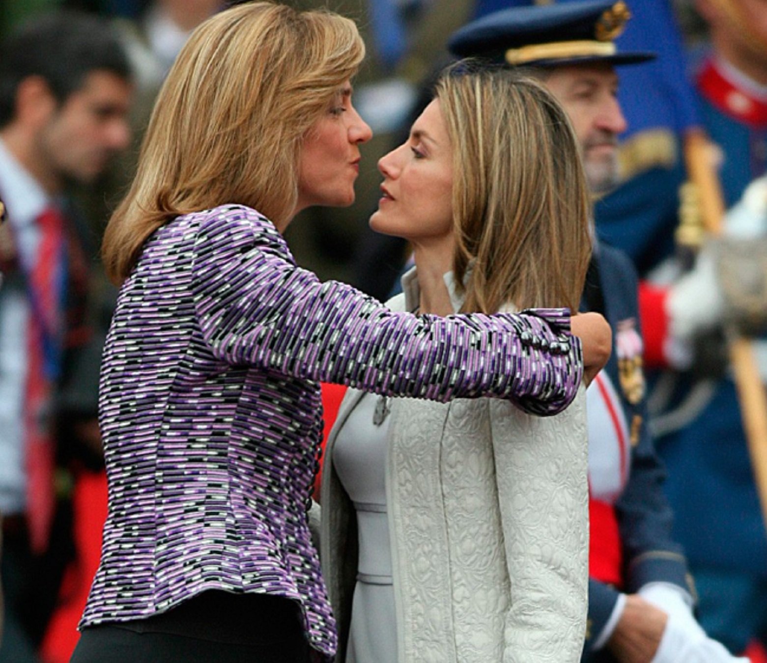 Una mujer, en medio del odio que se tienen Letizia y Cristina: la única persona que las puede volver a unir