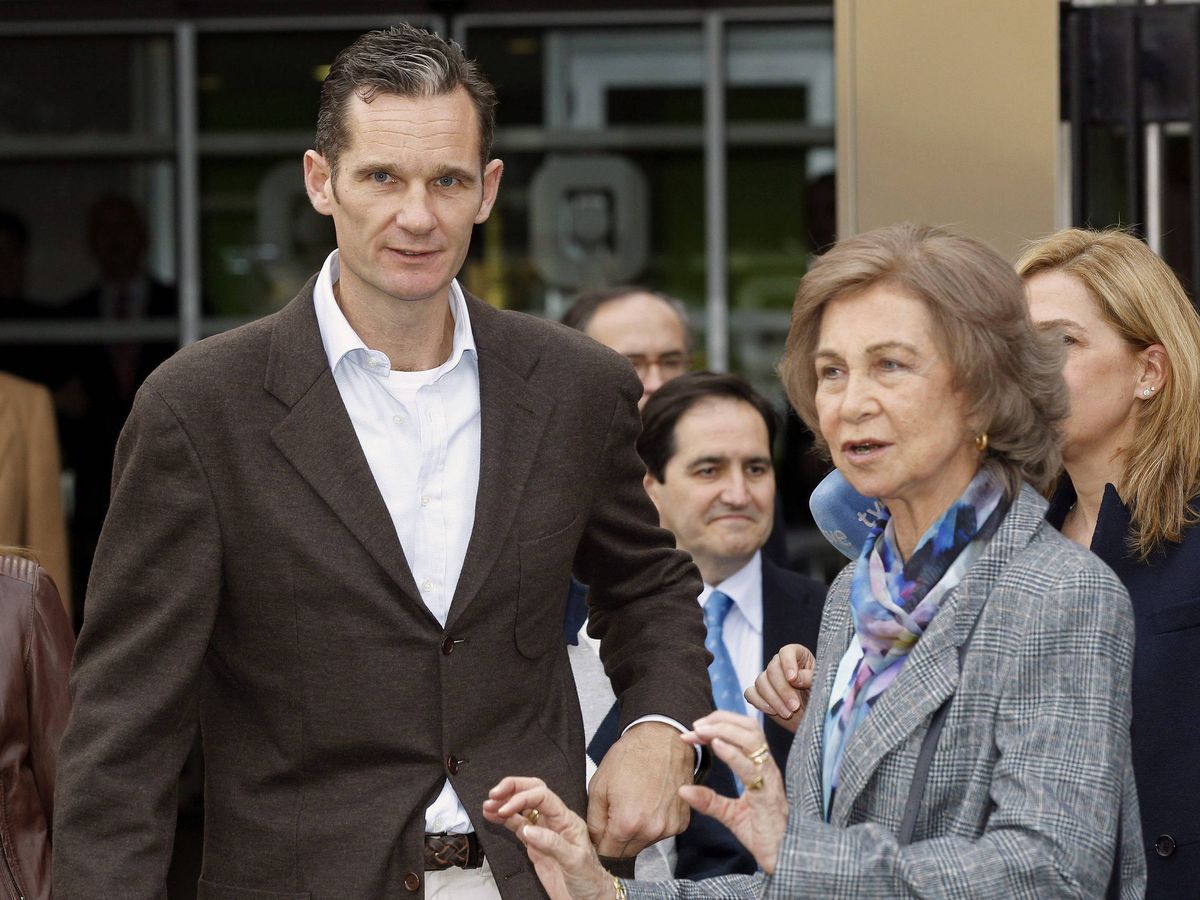 Iñaki Urdangarin engañó a Cristina y Sofía para proteger a Juan Carlos I