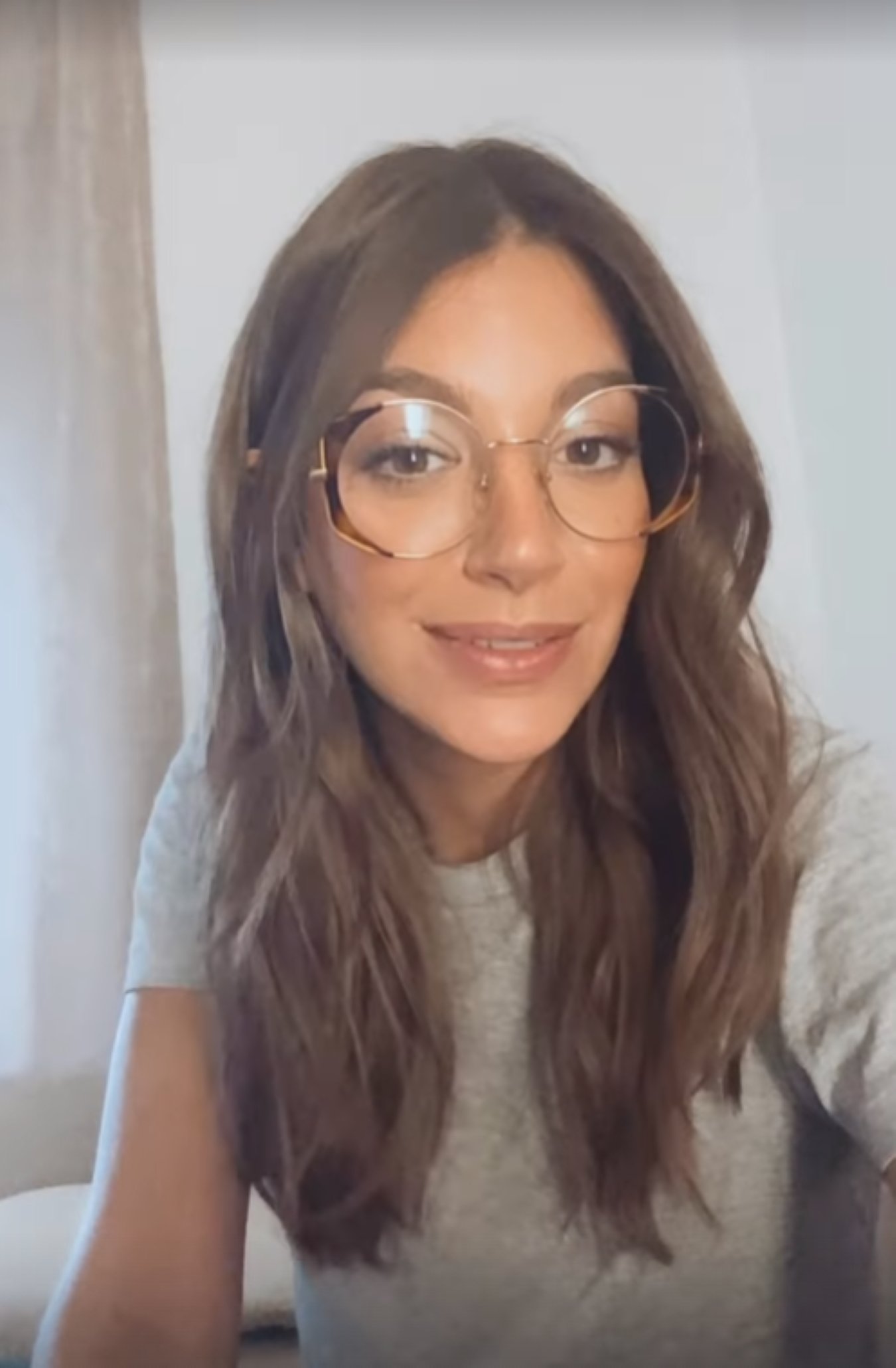 Ana Guerra denuncia un robatori a Barcelona i l'acusen de racista, demana perdó
