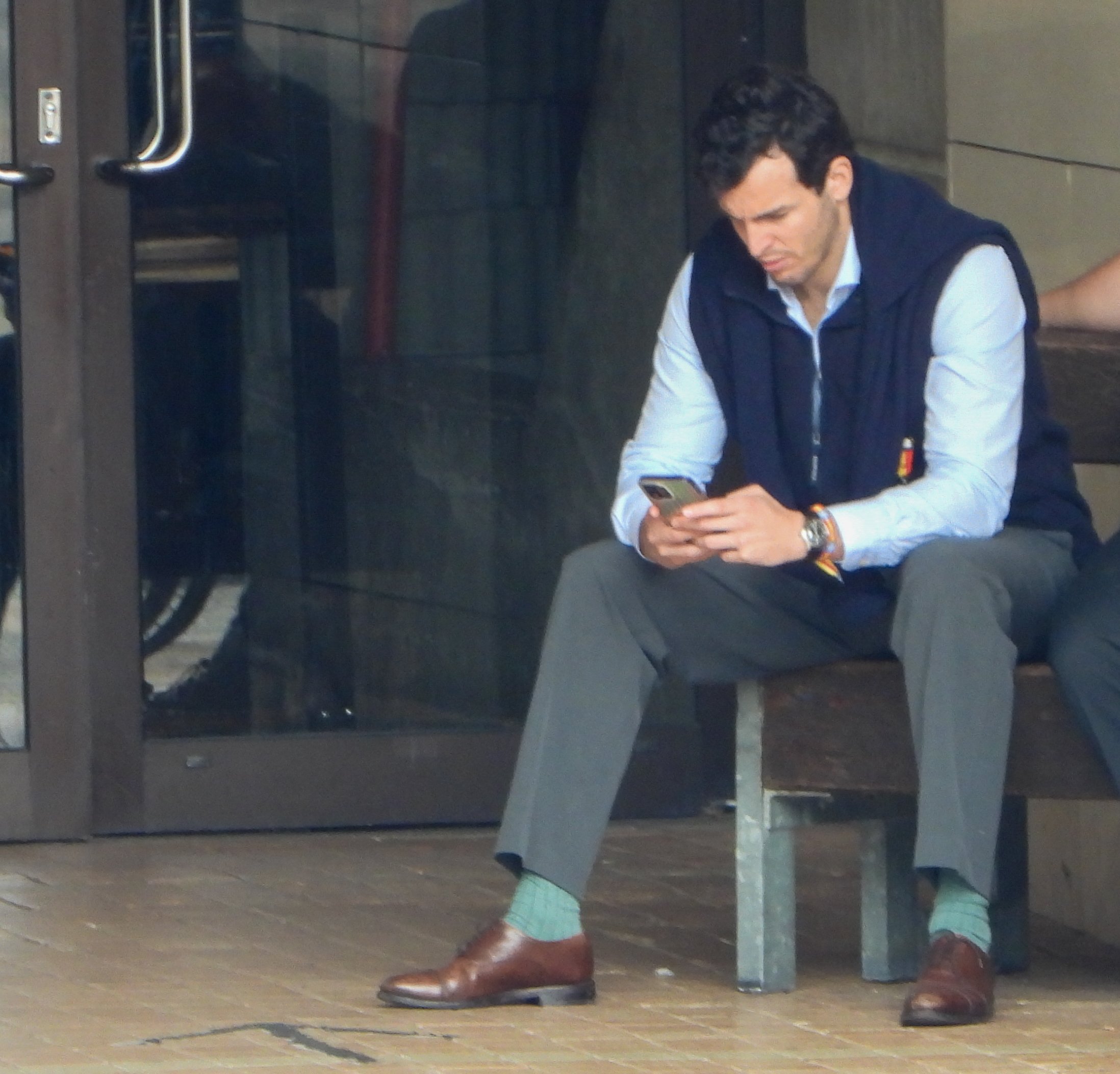 Íñigo Onieva se sube por las paredes, el teléfono no para de sonar, desastre