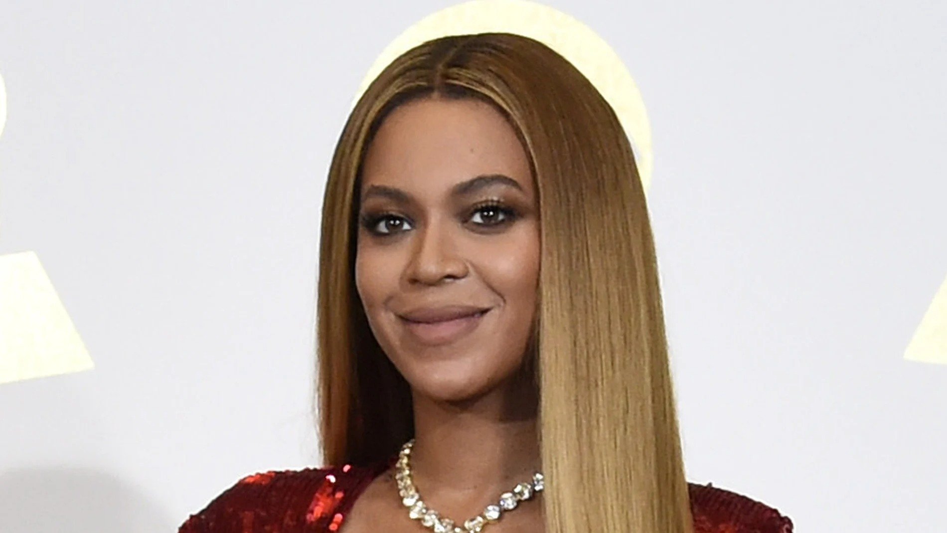 La cantidad enorme de gente que trabaja en la nueva mansión de Beyoncé