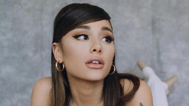 Culpen Ariana Grande d'haver trencat un matrimoni de 10 anys amb un nadó pel mig