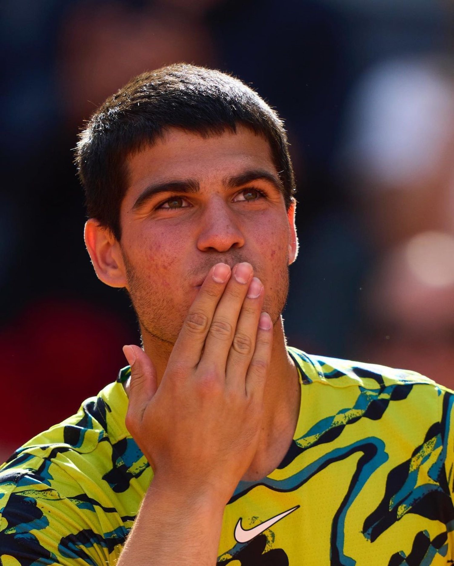Aquí viu l'home del moment, Carlitos Alcaraz: crack jugant a tennis i triant casa