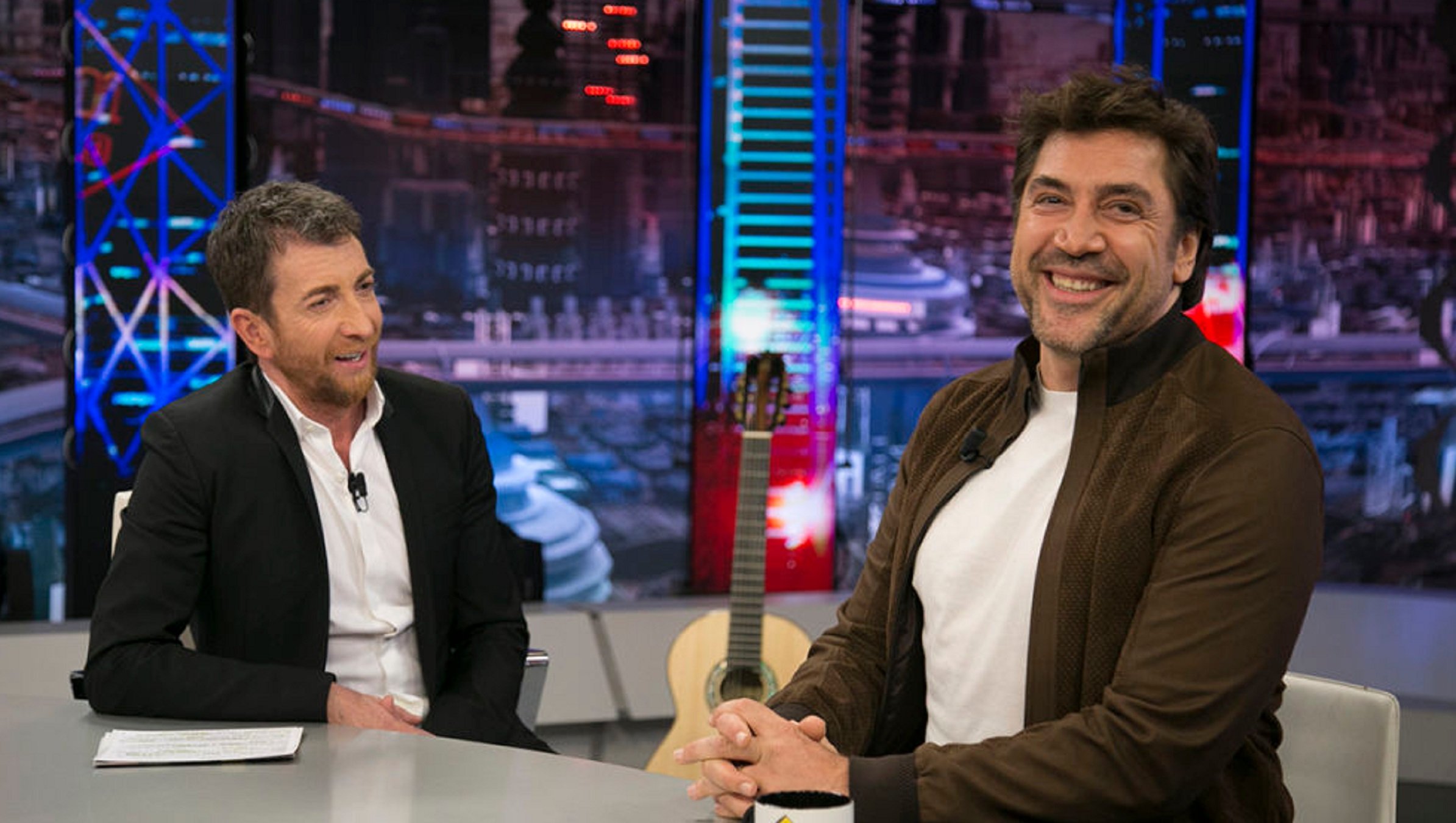 Javier Bardem menysprea Espanya: “Aquí a la gent només li interessa el futbol”