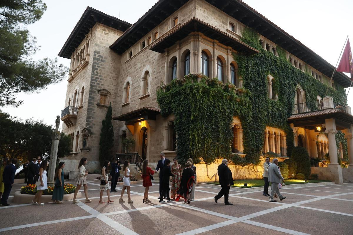 Marivent, más de 1 millón de euros en gastos, la reina Sofía y la tía Pecu movilizan 250 personas de servicio