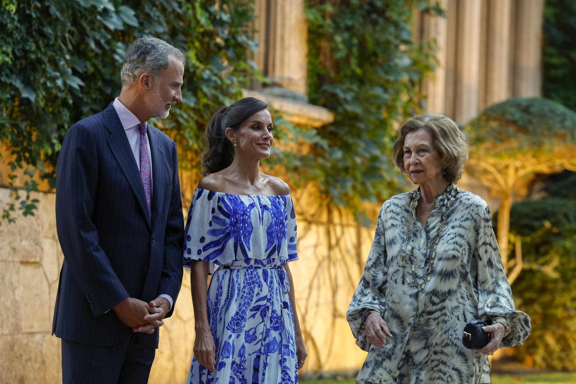 Felipe VI, desobedecido por su madre, 4 negaciones que marcan el mal momento